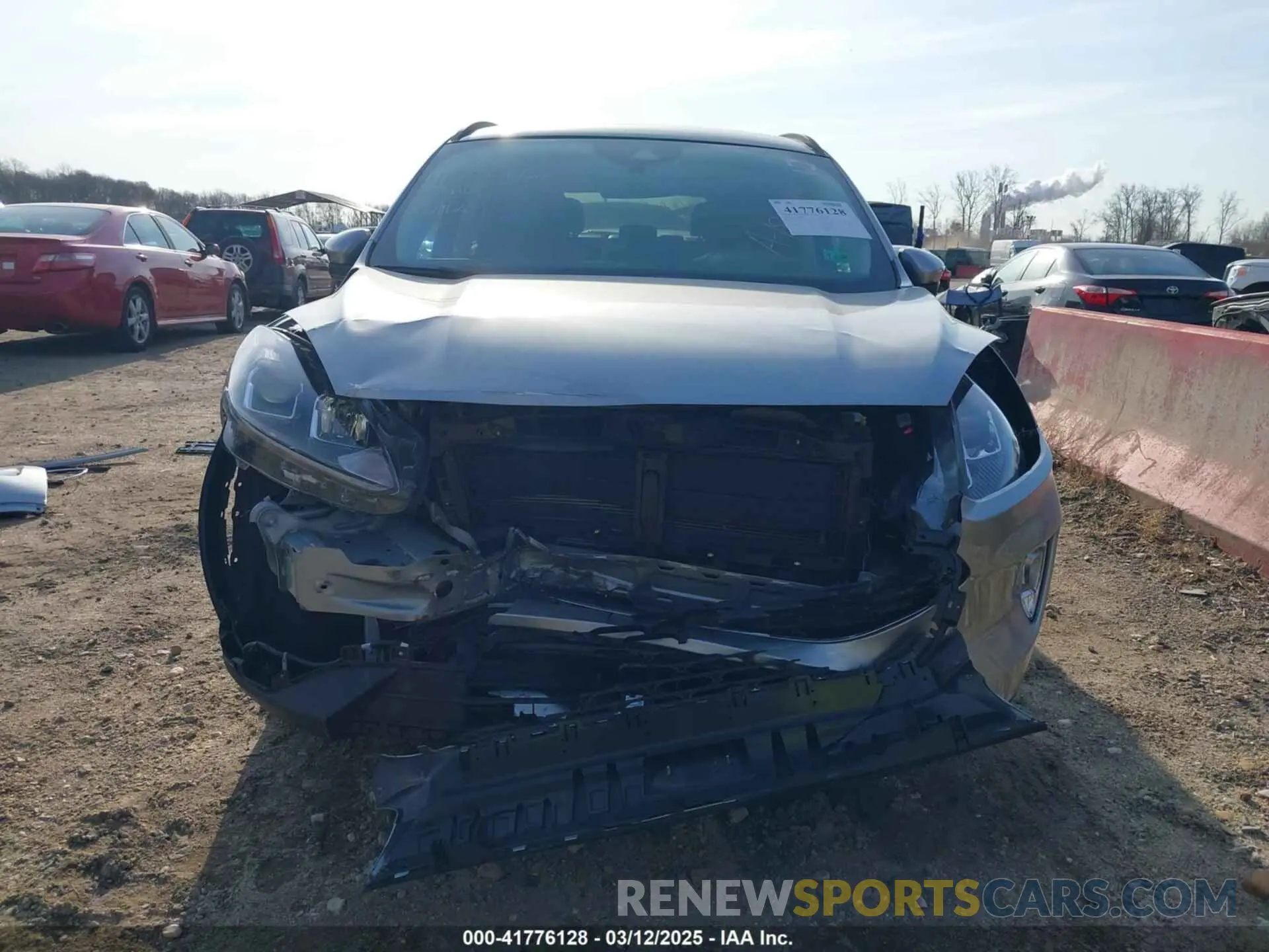 13 fotografías del automóvil dañado 1FMCU0CZXNUA97120 FORD ESCAPE 2022