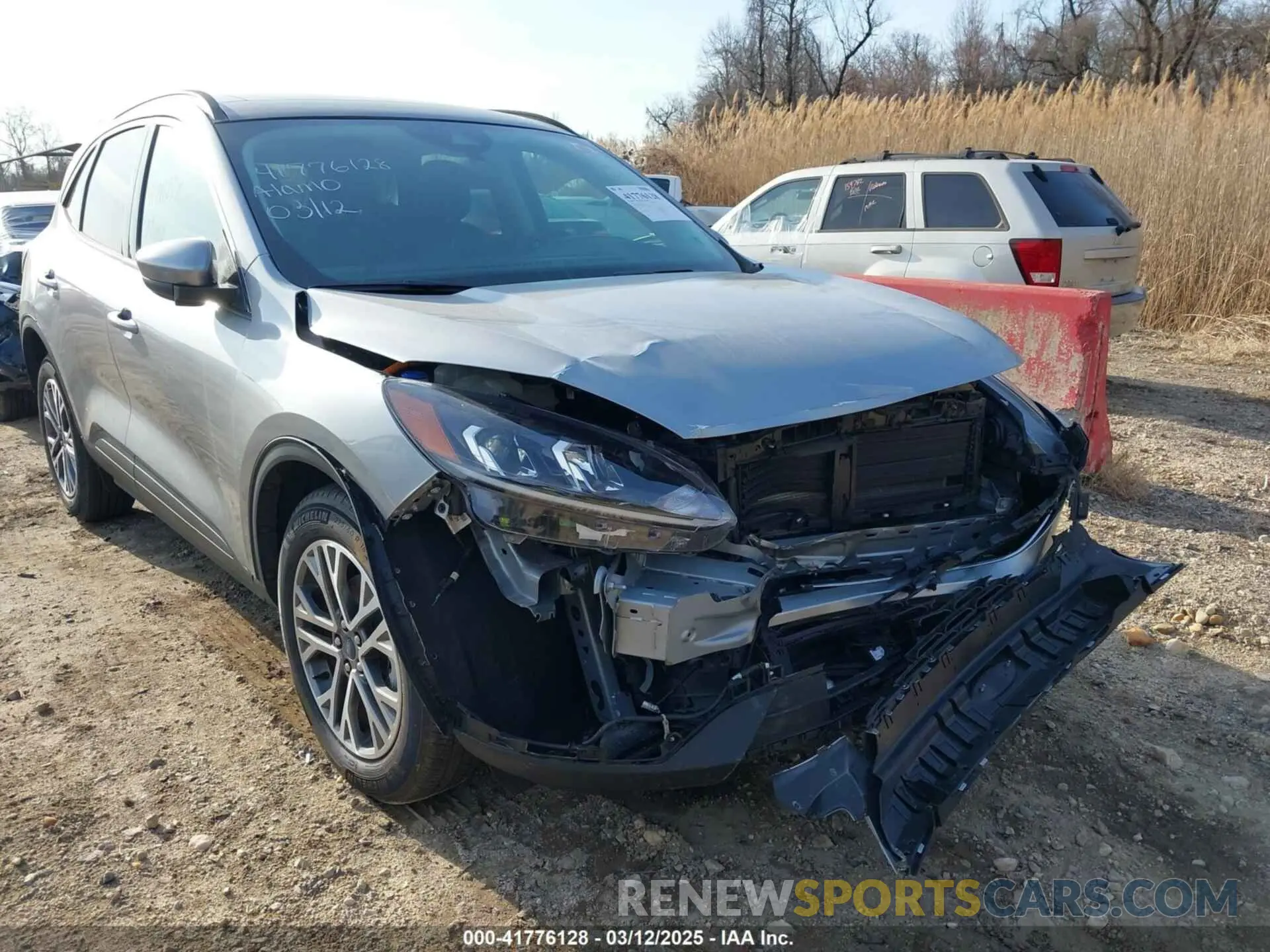18 fotografías del automóvil dañado 1FMCU0CZXNUA97120 FORD ESCAPE 2022