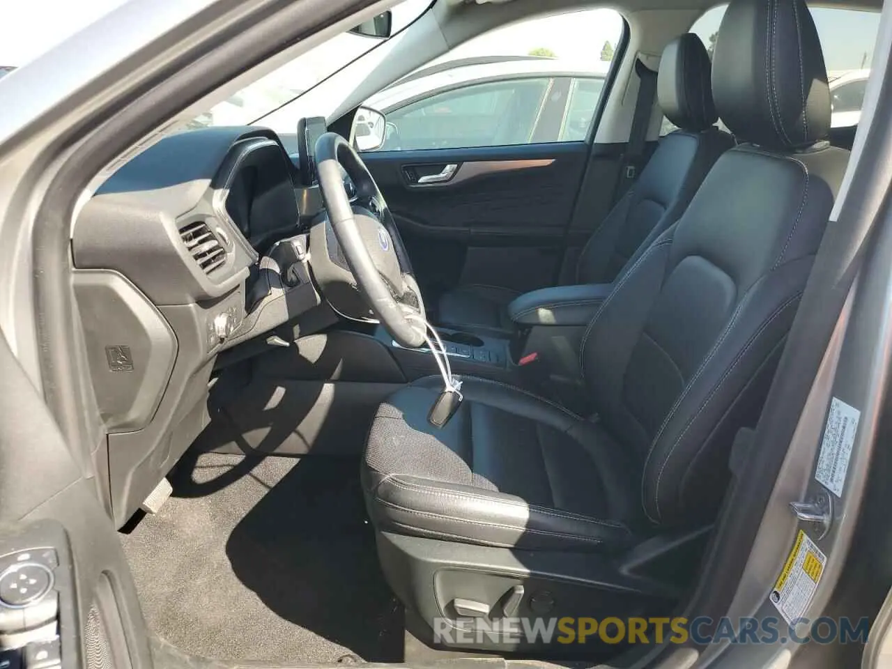 7 fotografías del automóvil dañado 1FMCU0DZ9NUA26232 FORD ESCAPE 2022