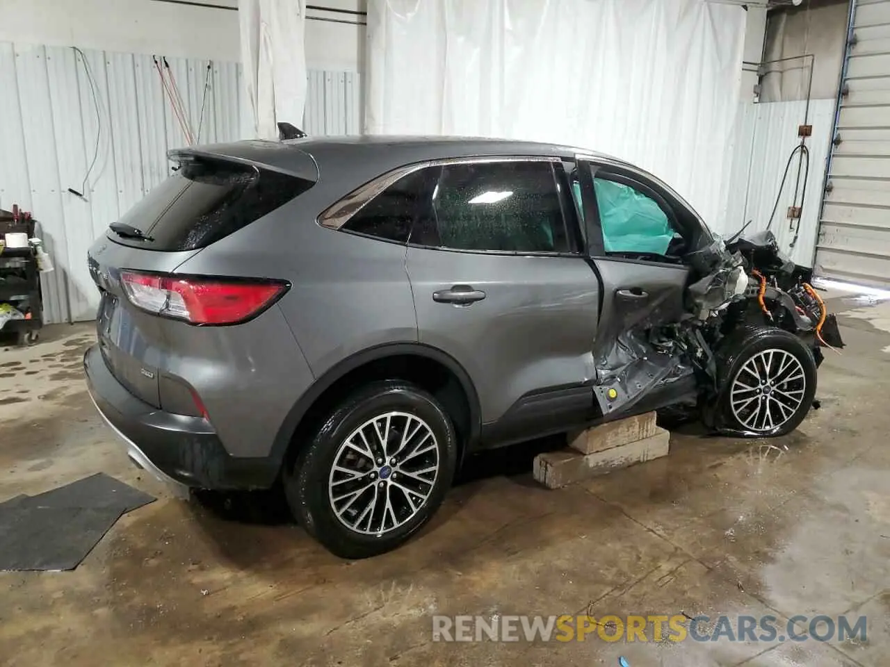 3 fotografías del automóvil dañado 1FMCU0EZ1NUA19936 FORD ESCAPE 2022