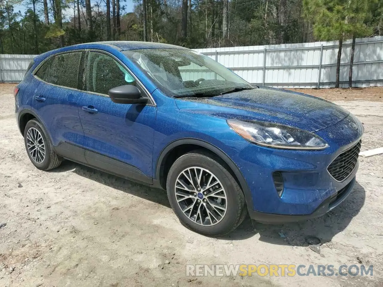 4 fotografías del automóvil dañado 1FMCU0EZ5NUA85647 FORD ESCAPE 2022