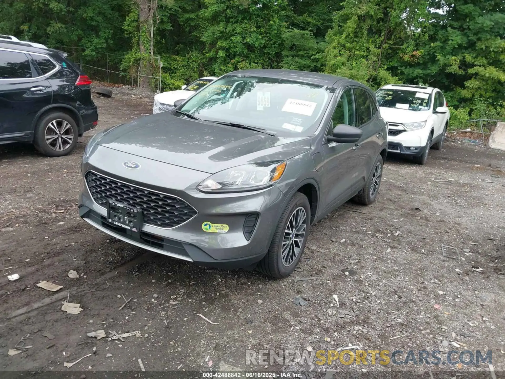 2 fotografías del automóvil dañado 1FMCU0EZ7NUA24543 FORD ESCAPE 2022