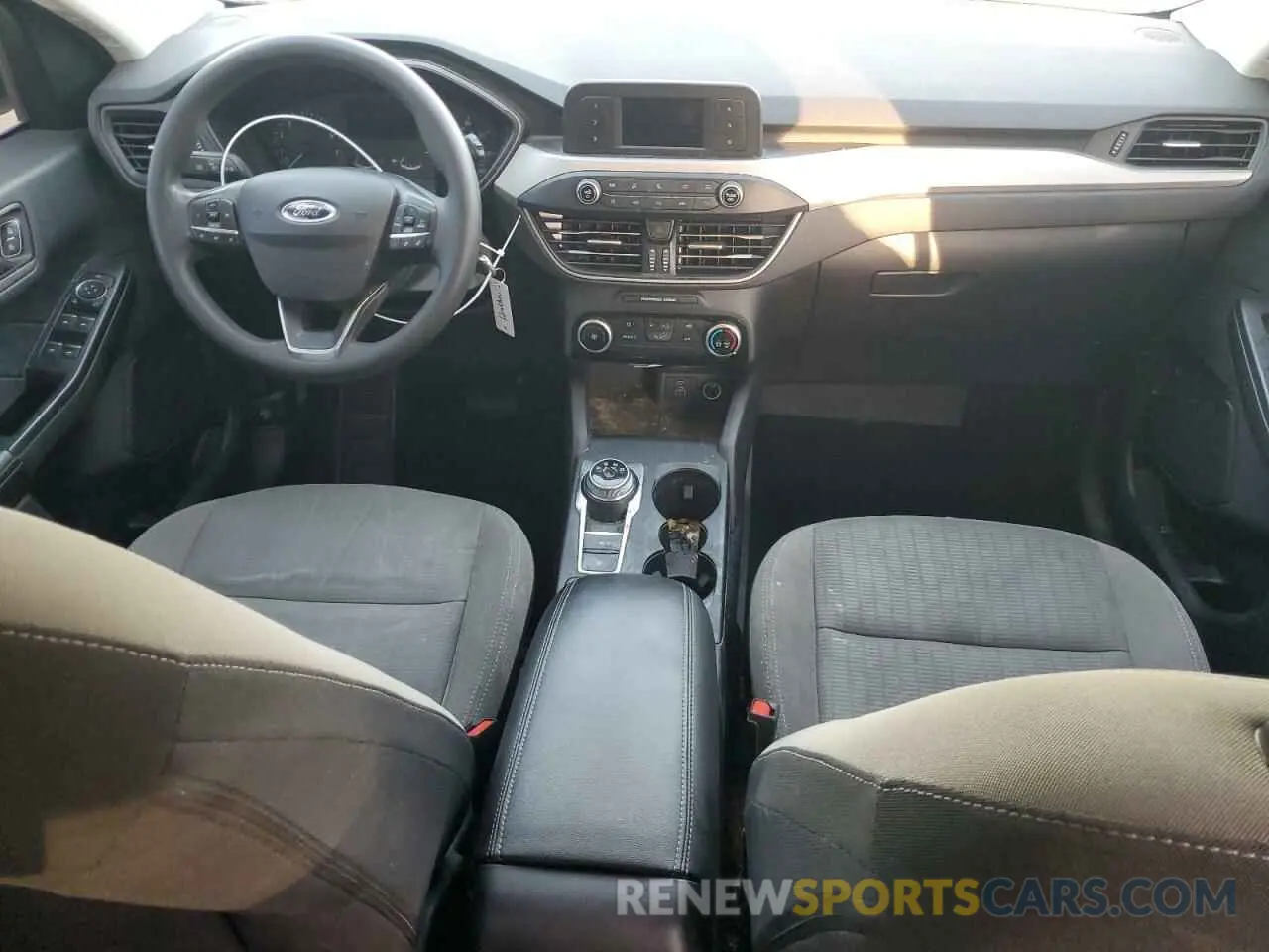 8 fotografías del automóvil dañado 1FMCU0F62NUB48093 FORD ESCAPE 2022