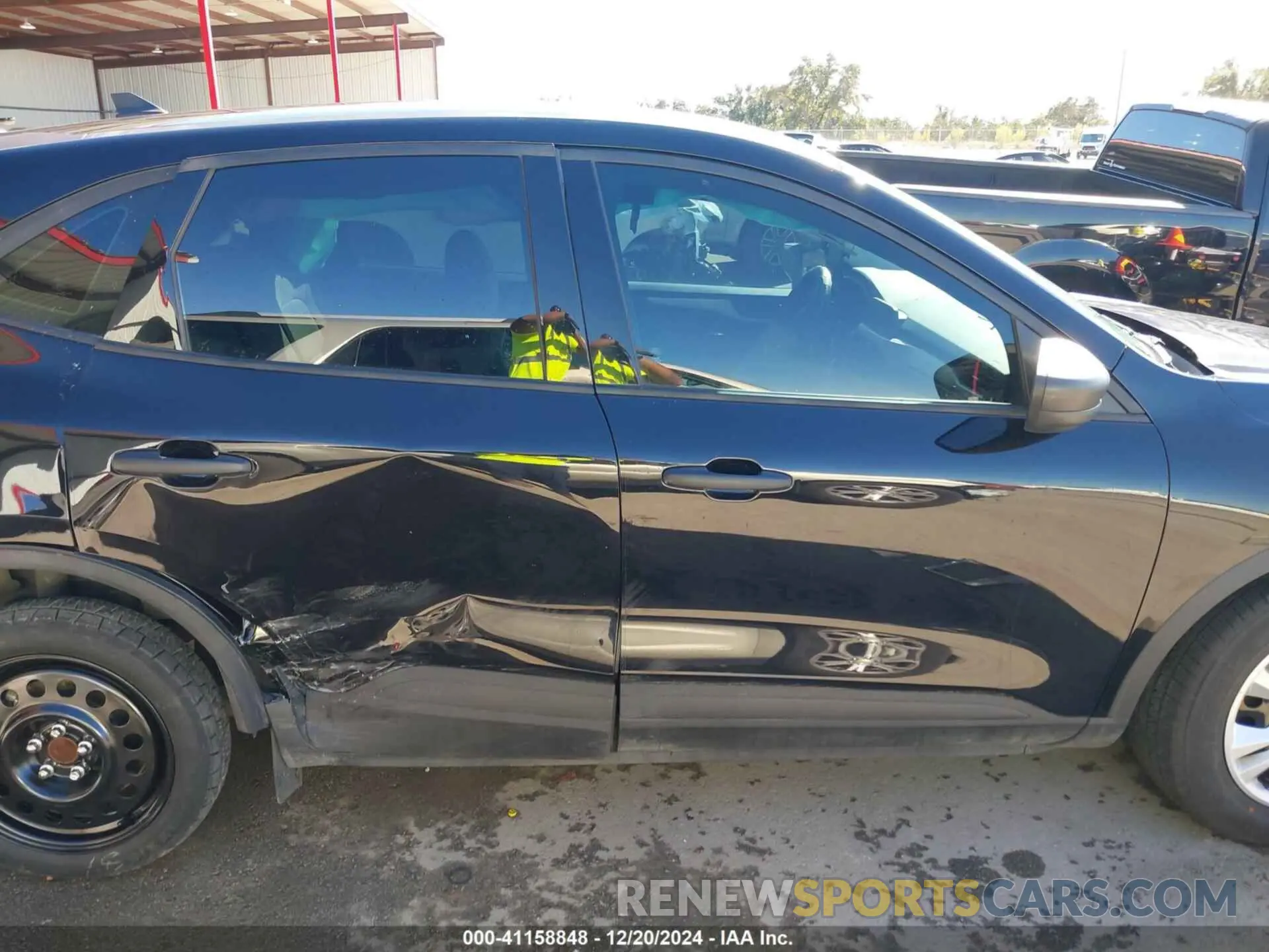 6 fotografías del automóvil dañado 1FMCU0F65NUA30023 FORD ESCAPE 2022