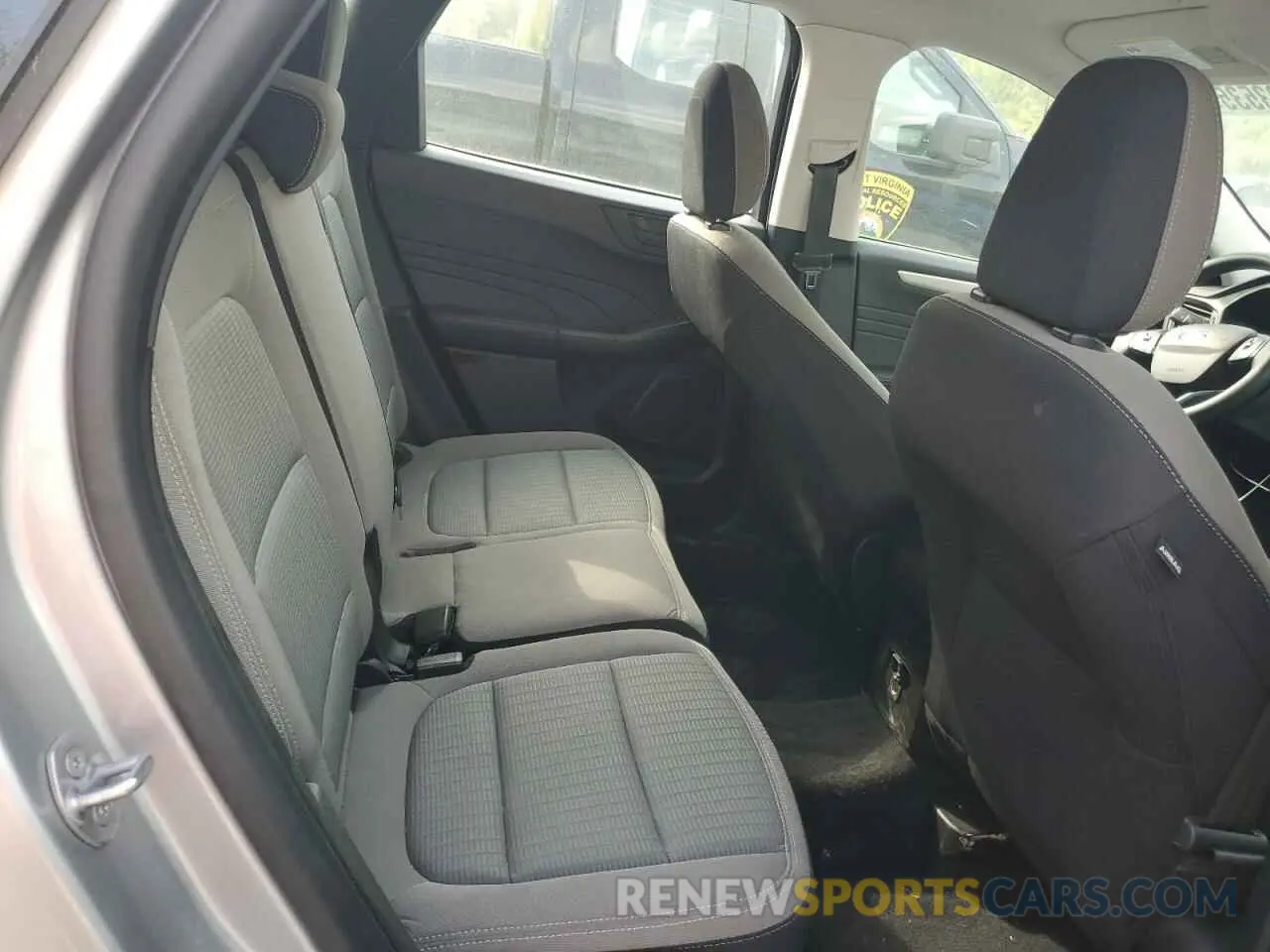 11 fotografías del automóvil dañado 1FMCU0F69NUA03861 FORD ESCAPE 2022