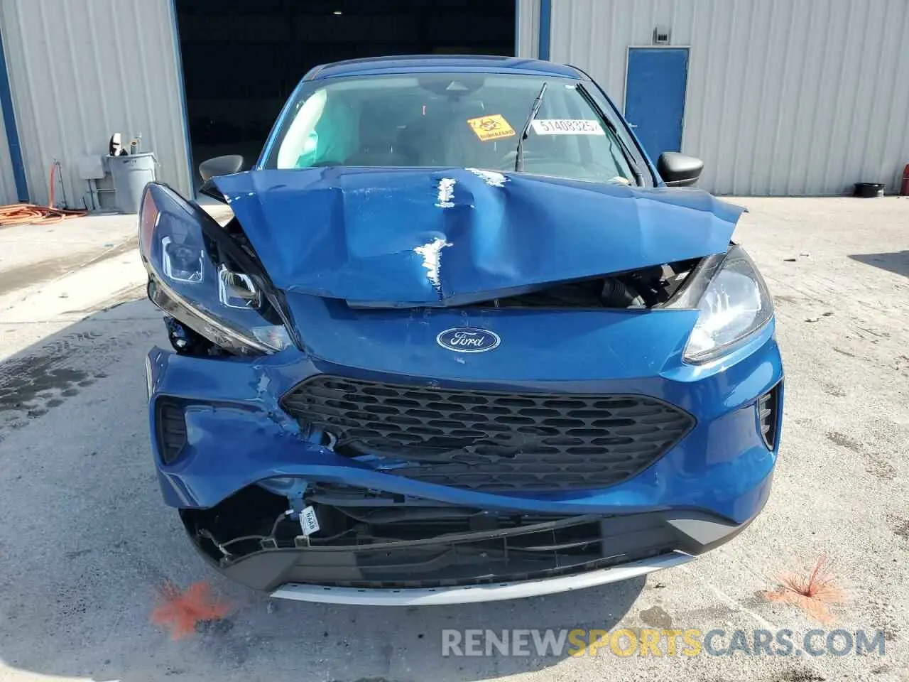 5 fotografías del automóvil dañado 1FMCU0F69NUB18377 FORD ESCAPE 2022