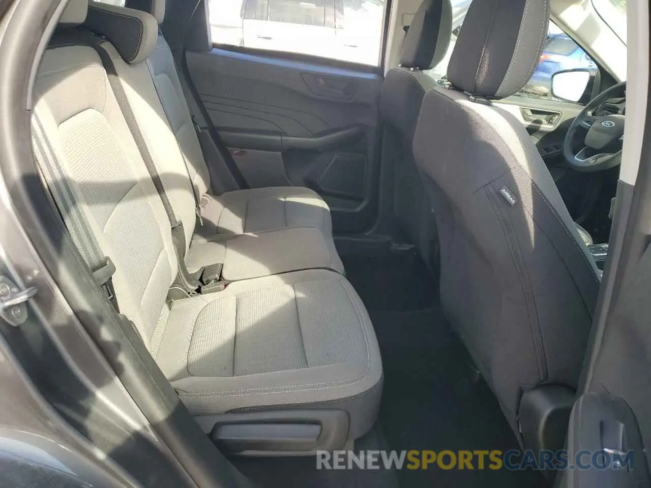 10 fotografías del automóvil dañado 1FMCU0F6XNUB51291 FORD ESCAPE 2022
