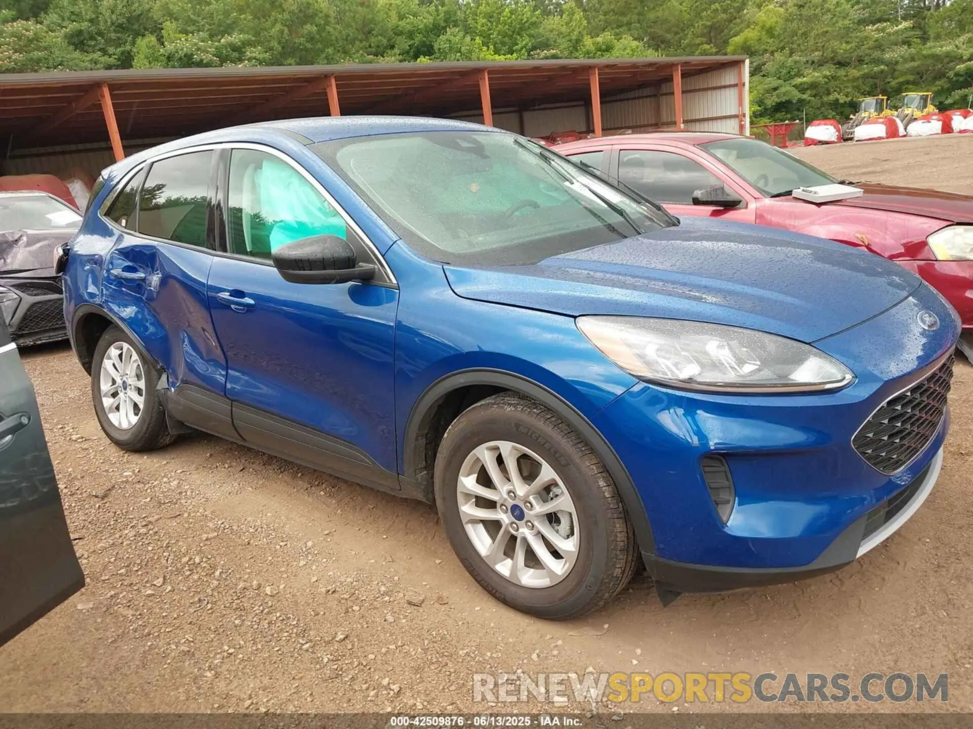 1 fotografías del automóvil dañado 1FMCU0G60NUB97694 FORD ESCAPE 2022