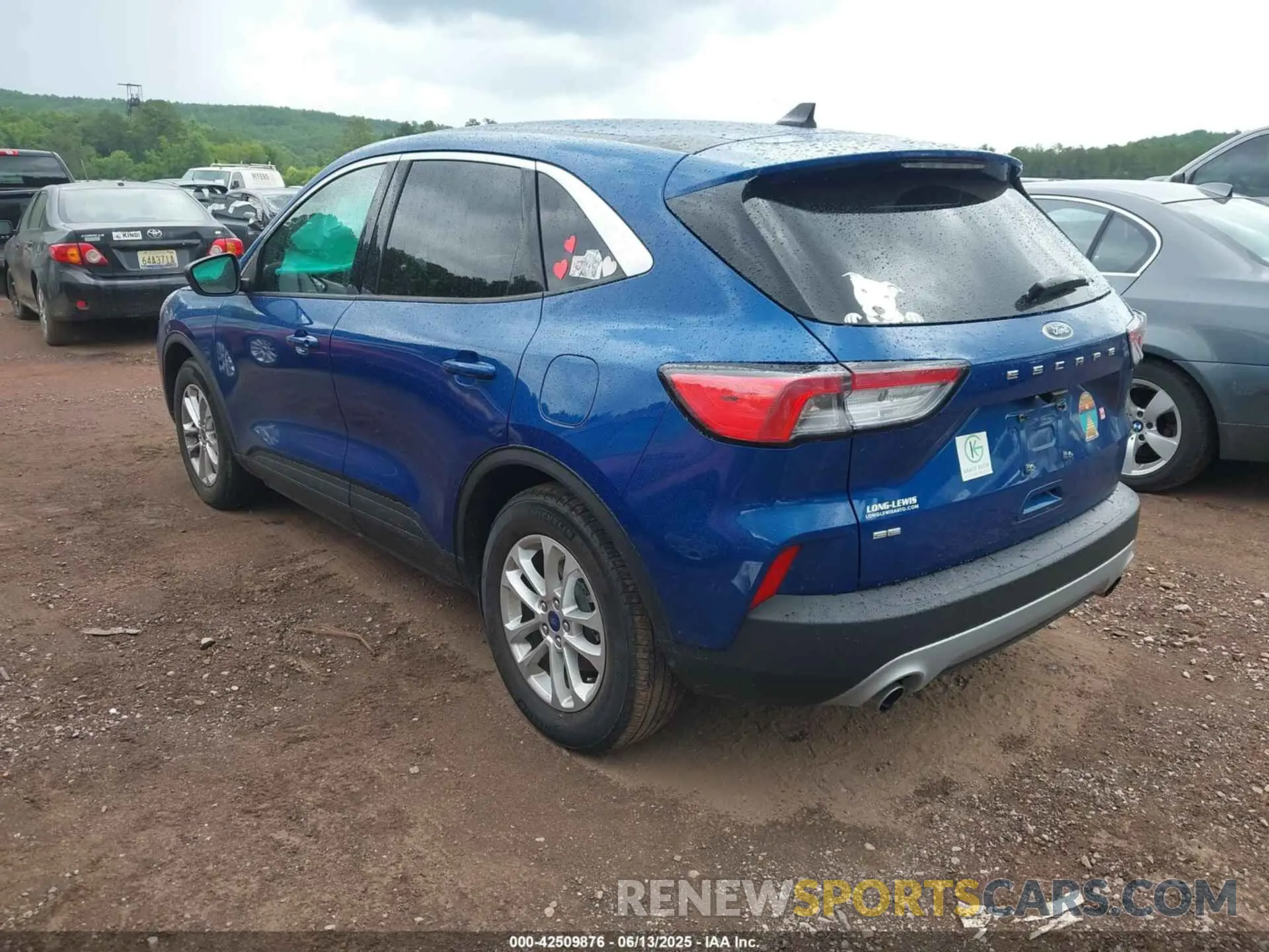 3 fotografías del automóvil dañado 1FMCU0G60NUB97694 FORD ESCAPE 2022
