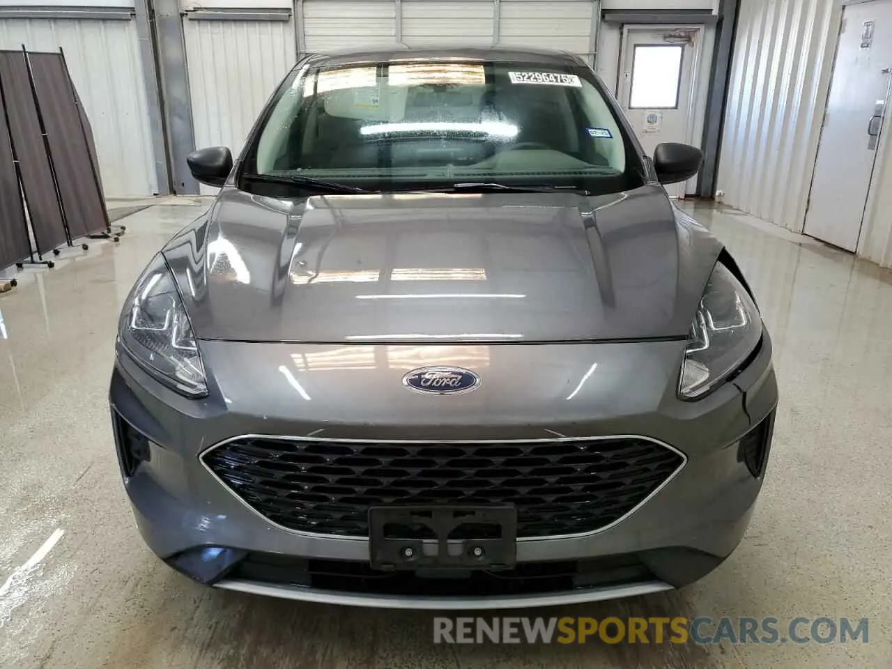 5 fotografías del automóvil dañado 1FMCU0G60NUC01825 FORD ESCAPE 2022