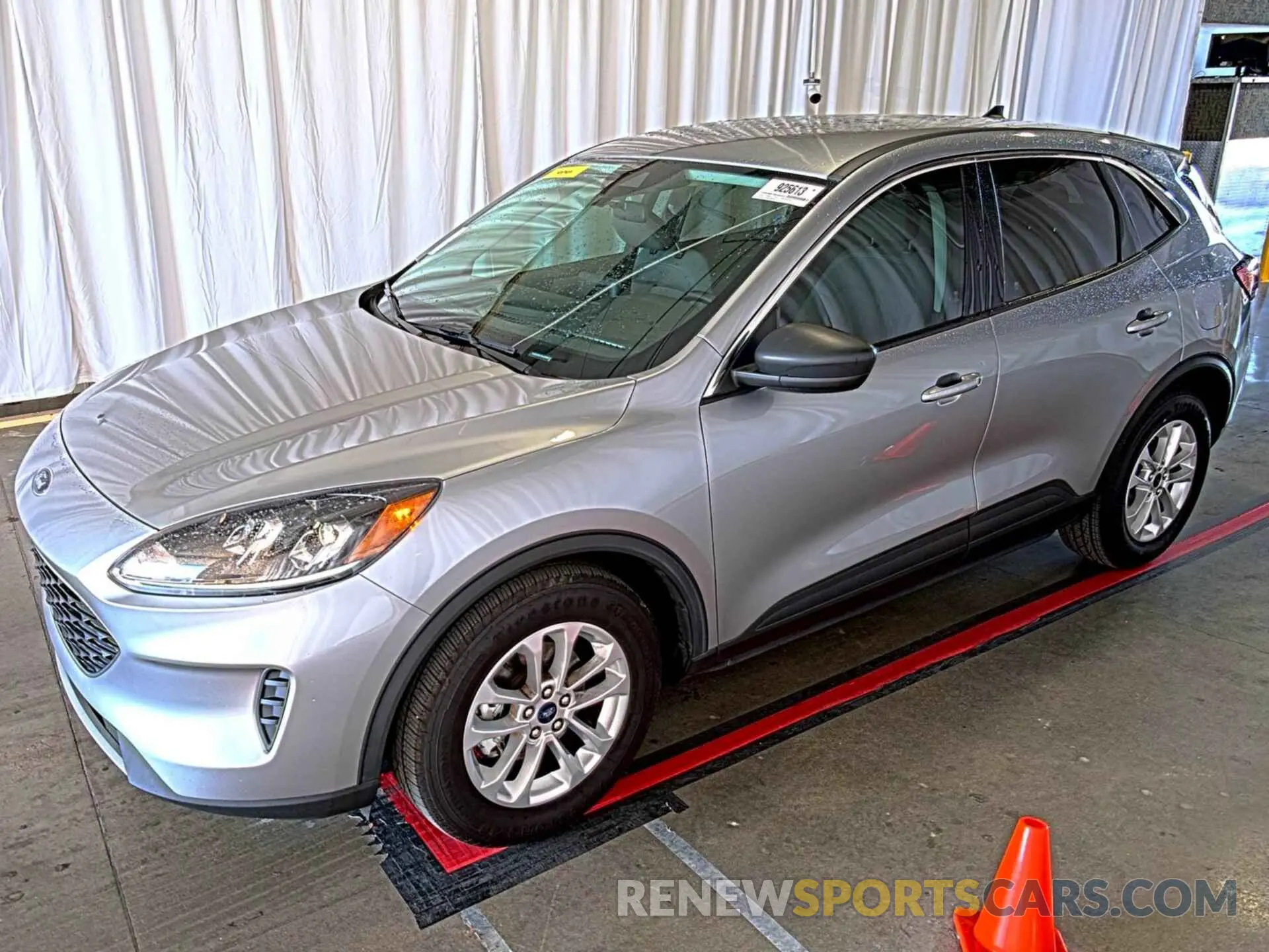 19 fotografías del automóvil dañado 1FMCU0G61NUA05683 FORD ESCAPE 2022