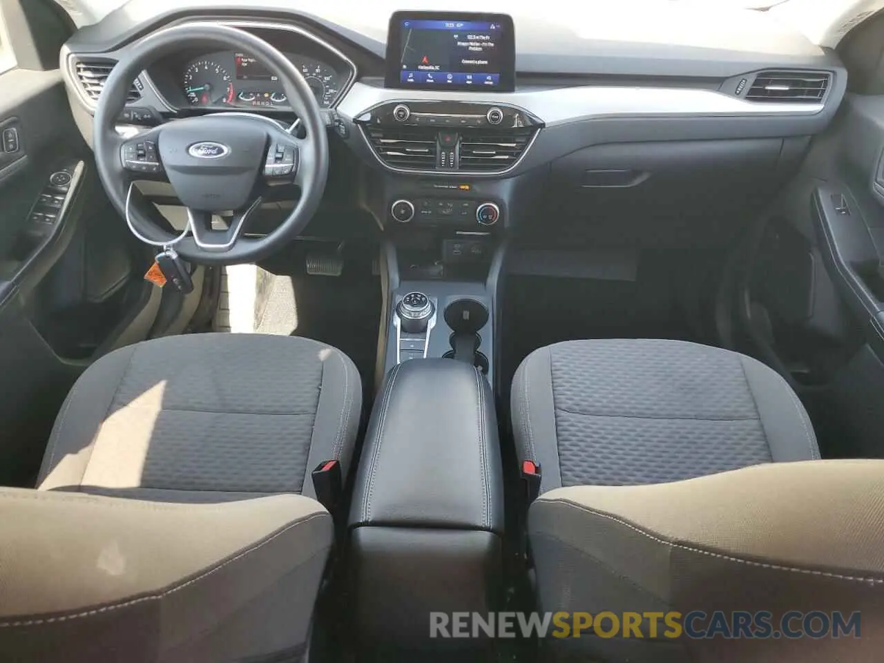 8 fotografías del automóvil dañado 1FMCU0G61NUA23441 FORD ESCAPE 2022