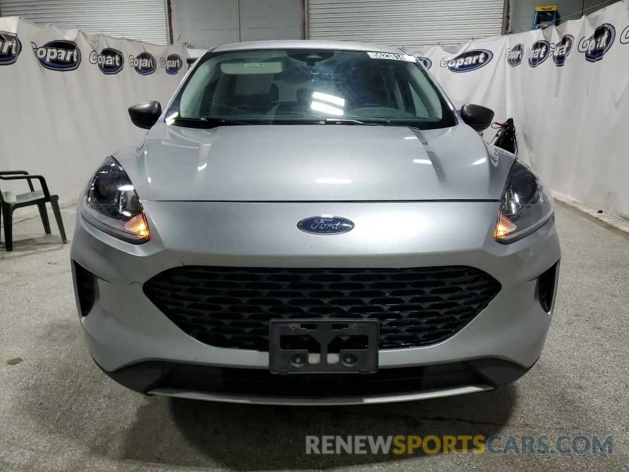 5 fotografías del automóvil dañado 1FMCU0G61NUA55192 FORD ESCAPE 2022