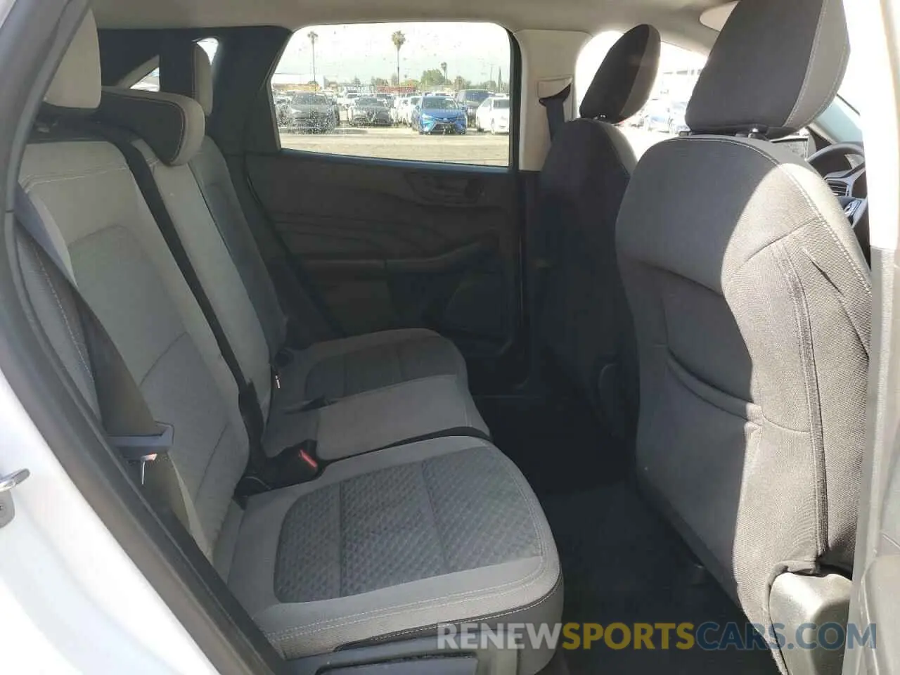 11 fotografías del automóvil dañado 1FMCU0G61NUA70212 FORD ESCAPE 2022