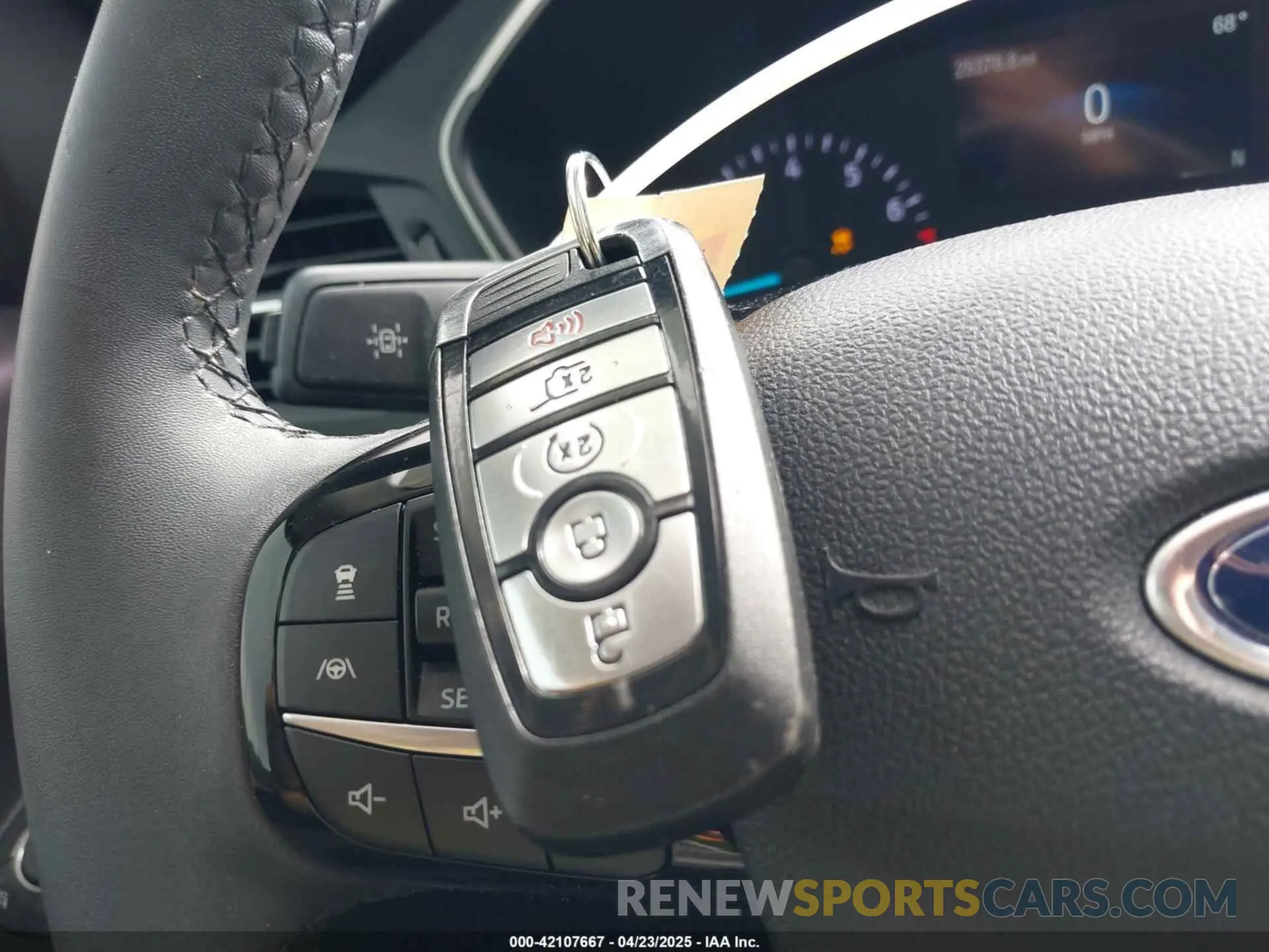11 fotografías del automóvil dañado 1FMCU0G61NUB15746 FORD ESCAPE 2022