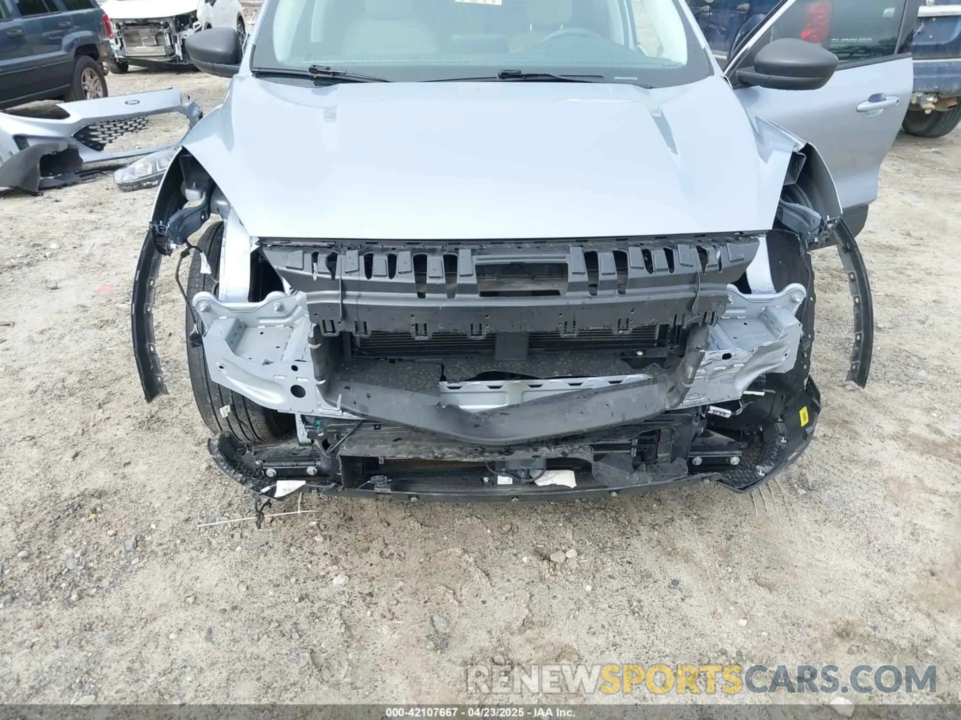 6 fotografías del automóvil dañado 1FMCU0G61NUB15746 FORD ESCAPE 2022