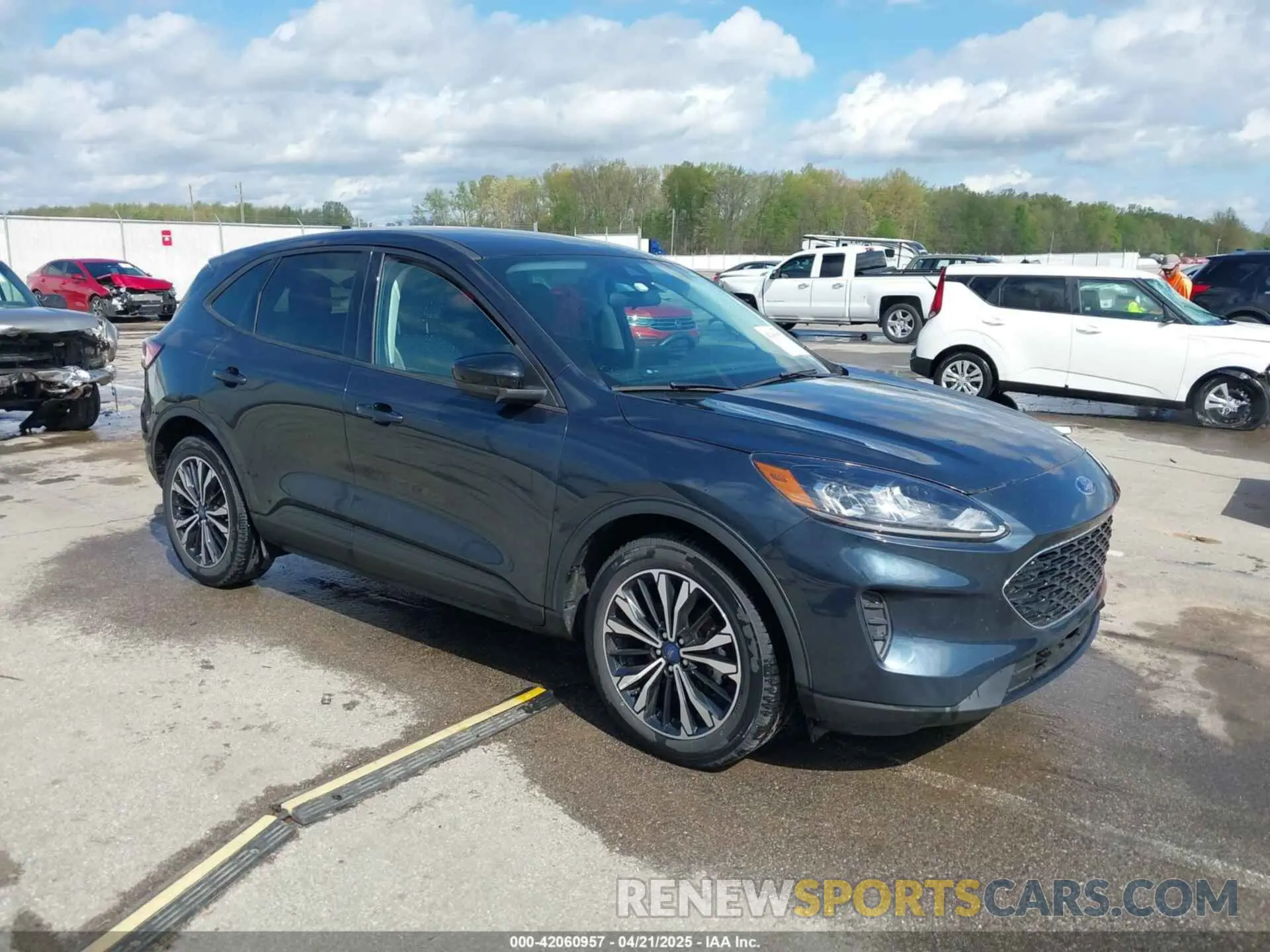 1 fotografías del automóvil dañado 1FMCU0G62NUA21603 FORD ESCAPE 2022