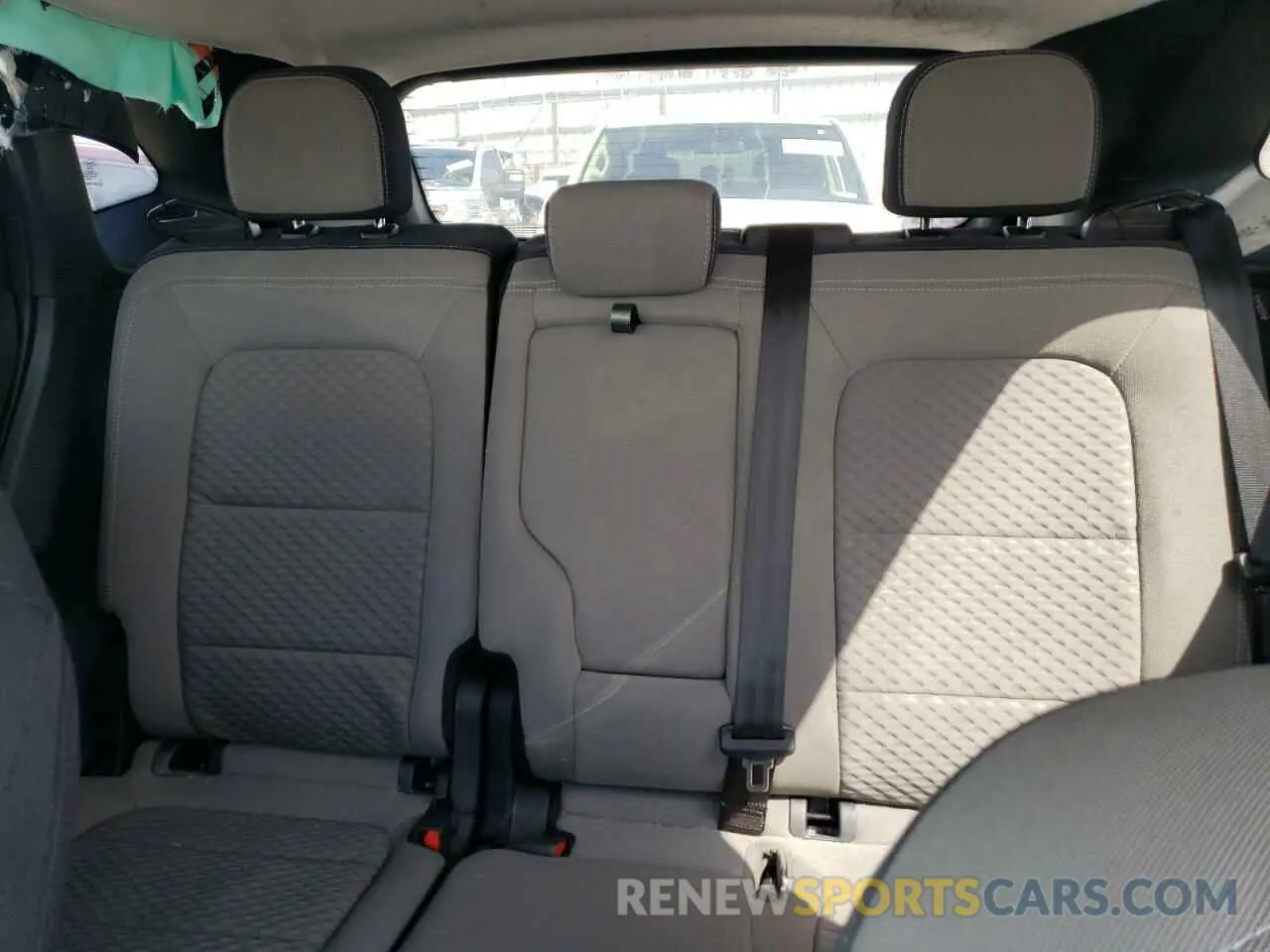 10 fotografías del automóvil dañado 1FMCU0G62NUA87312 FORD ESCAPE 2022