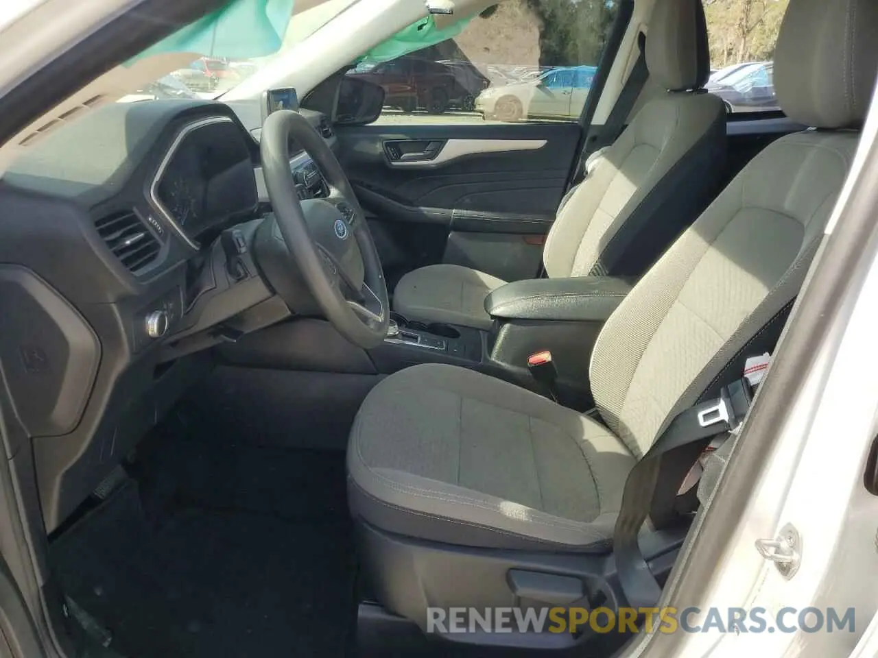 7 fotografías del automóvil dañado 1FMCU0G64NUA85402 FORD ESCAPE 2022