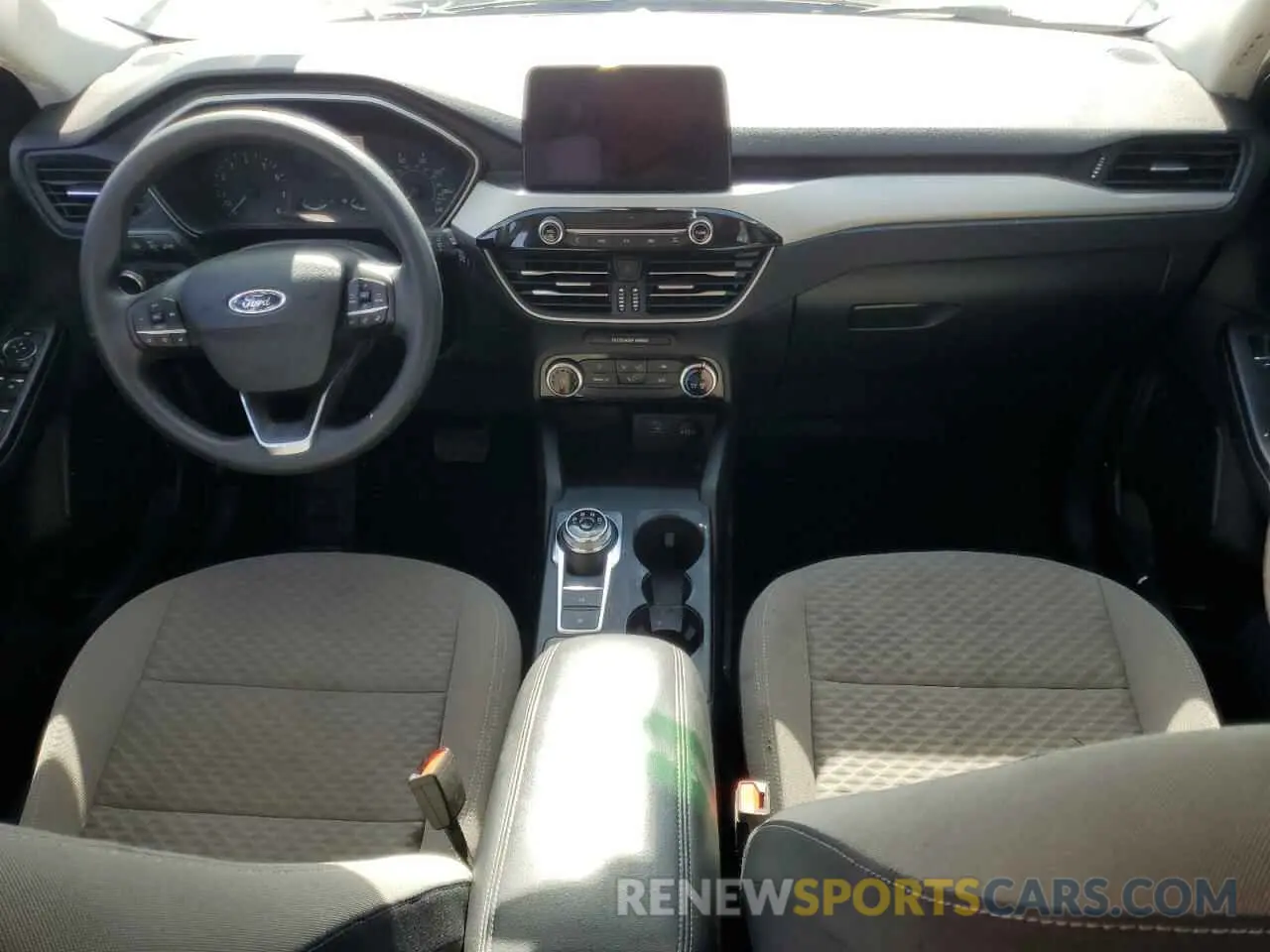 8 fotografías del automóvil dañado 1FMCU0G64NUA85402 FORD ESCAPE 2022