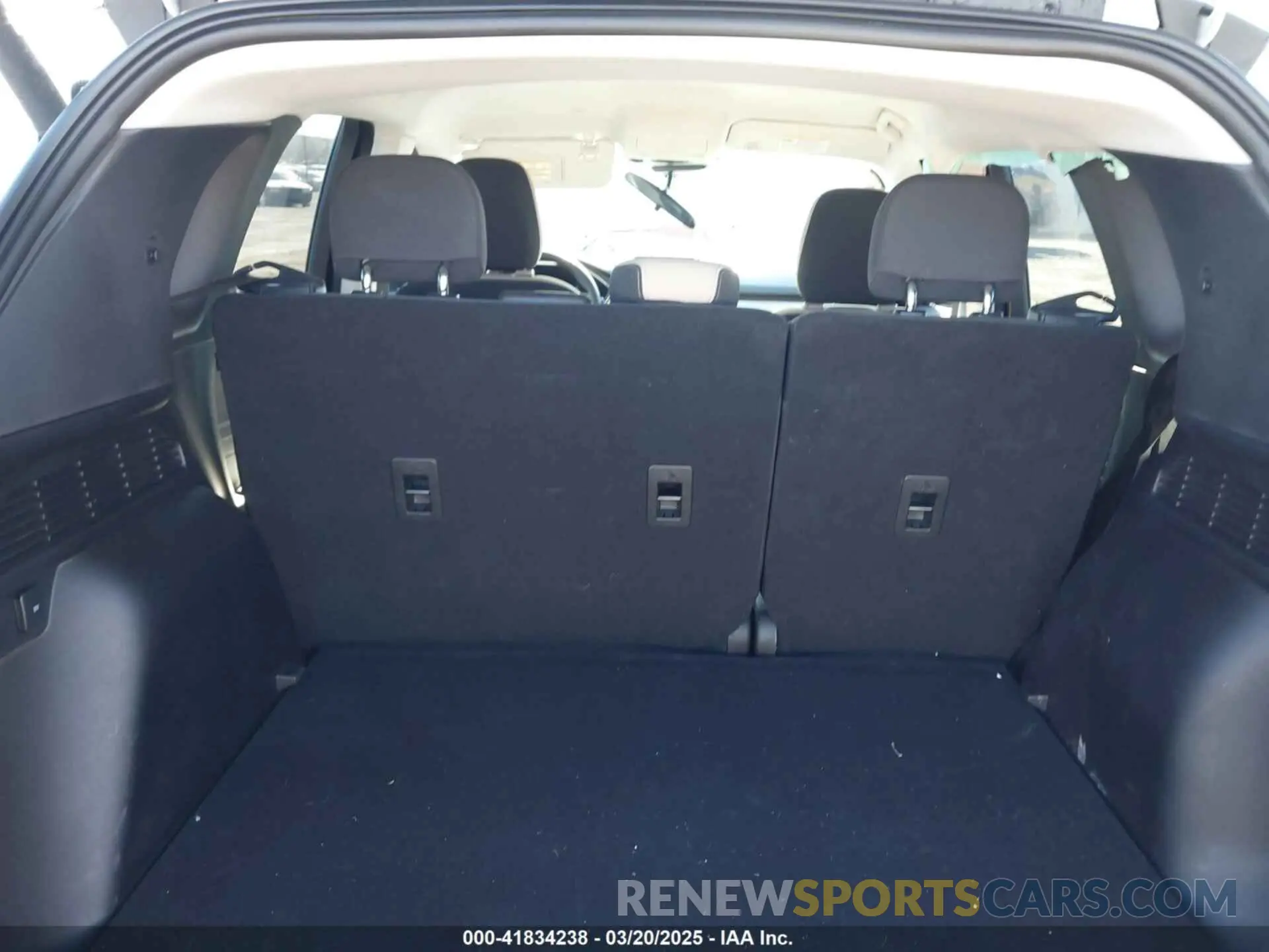 18 fotografías del automóvil dañado 1FMCU0G64NUB64536 FORD ESCAPE 2022