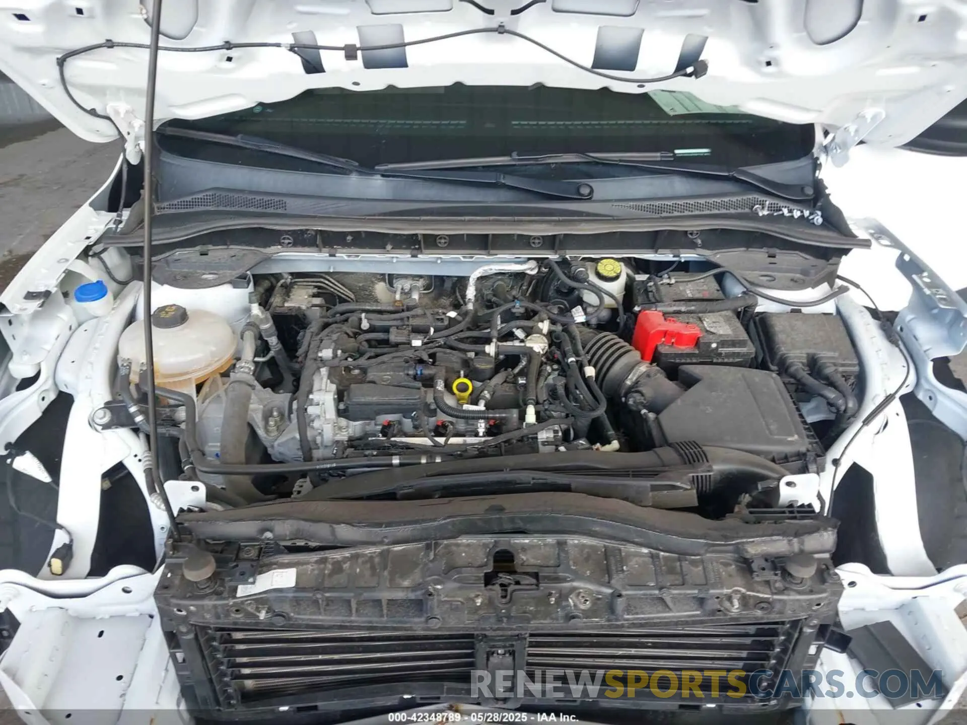 10 fotografías del automóvil dañado 1FMCU0G64NUB81742 FORD ESCAPE 2022