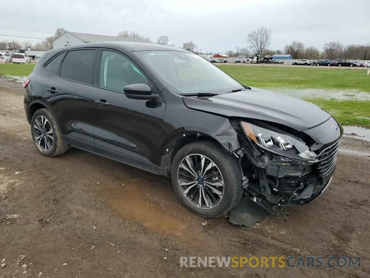 4 fotografías del automóvil dañado 1FMCU0G65NUA35298 FORD ESCAPE 2022