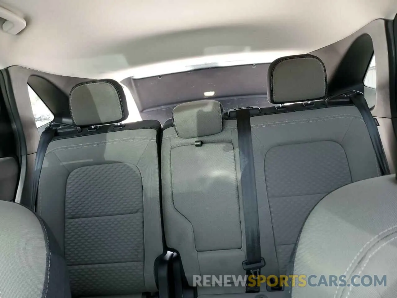 10 fotografías del automóvil dañado 1FMCU0G65NUB08458 FORD ESCAPE 2022