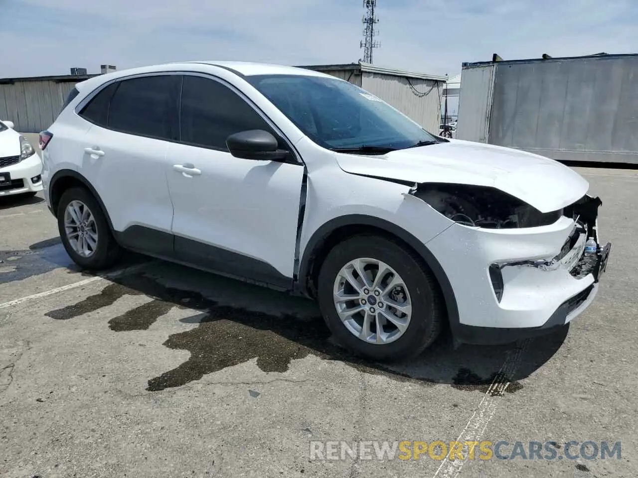 4 fotografías del automóvil dañado 1FMCU0G65NUB08458 FORD ESCAPE 2022