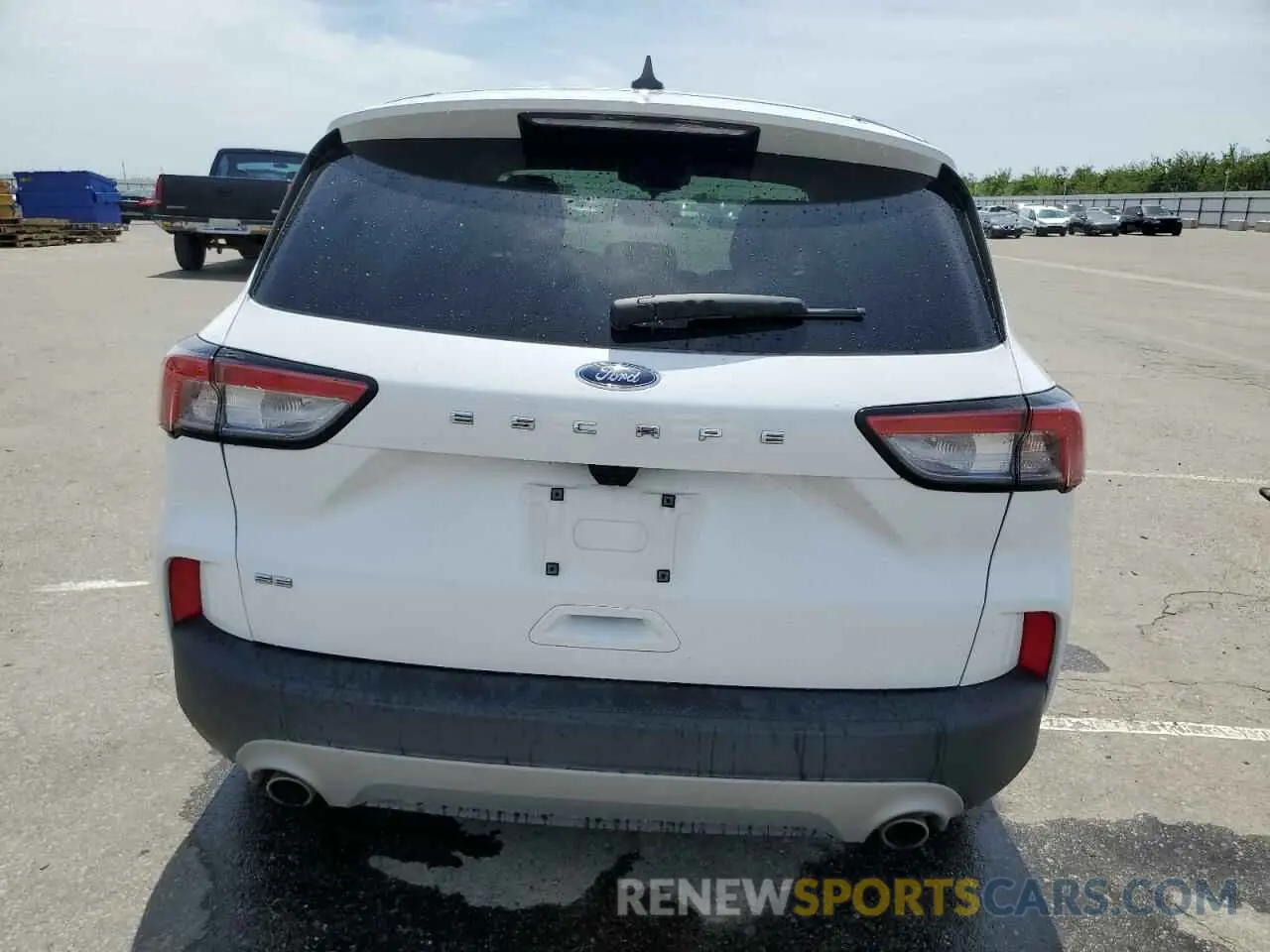 6 fotografías del automóvil dañado 1FMCU0G65NUB08458 FORD ESCAPE 2022