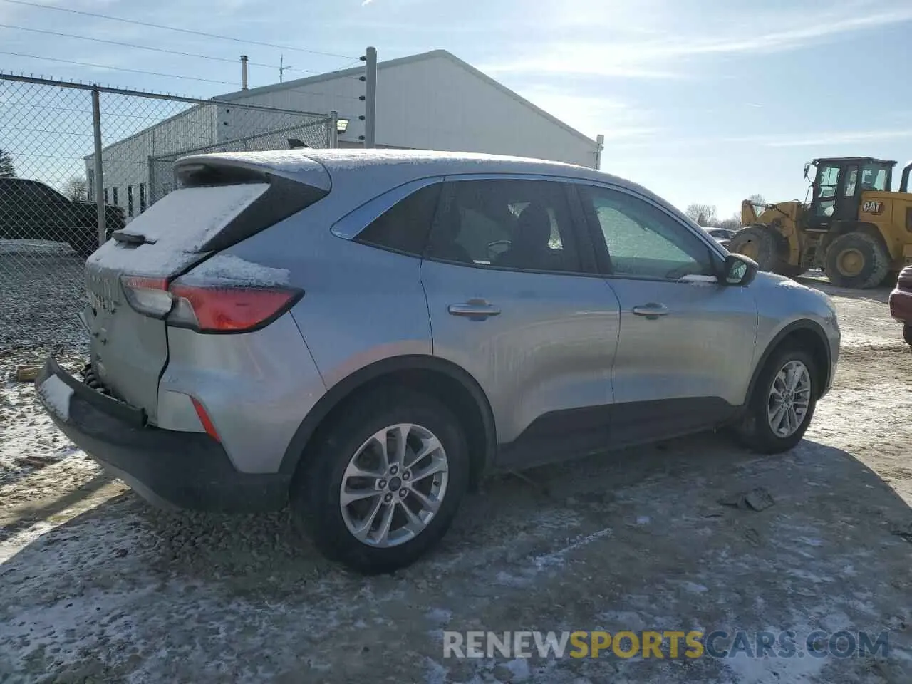 3 fotografías del automóvil dañado 1FMCU0G65NUB84732 FORD ESCAPE 2022