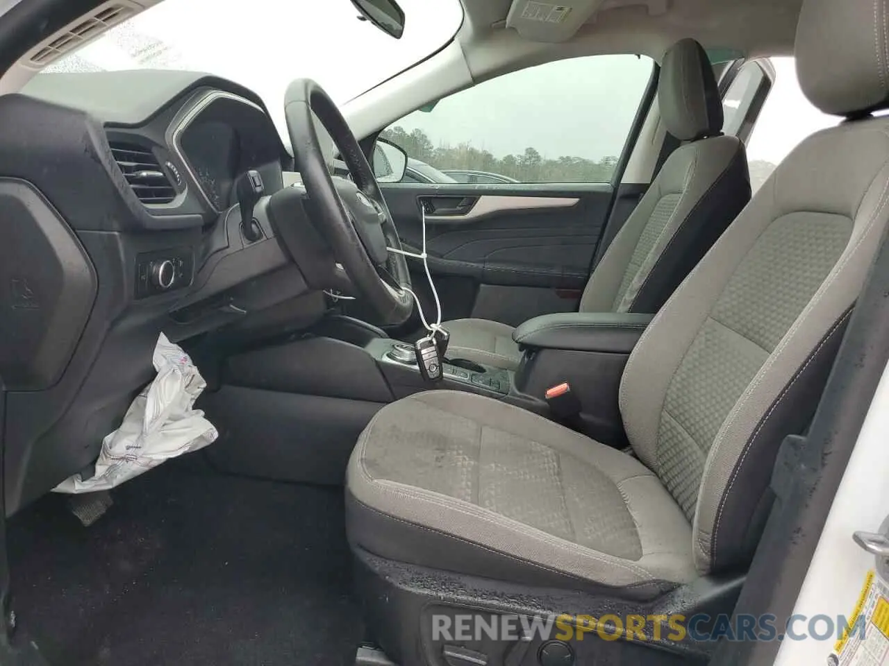 7 fotografías del automóvil dañado 1FMCU0G65NUB98520 FORD ESCAPE 2022
