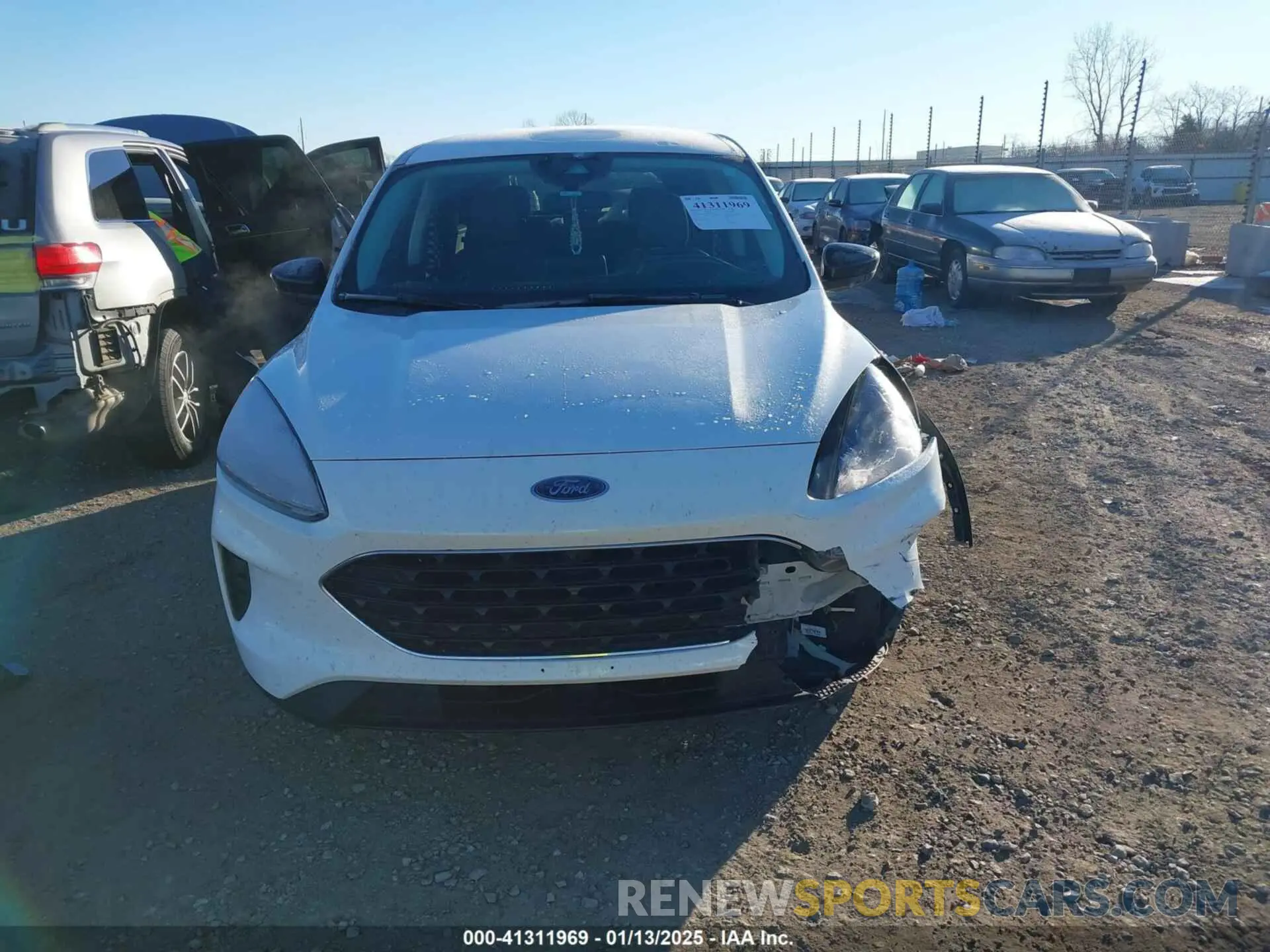 12 fotografías del automóvil dañado 1FMCU0G66NUB19761 FORD ESCAPE 2022