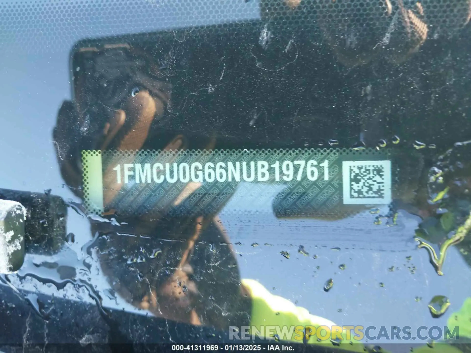 9 fotografías del automóvil dañado 1FMCU0G66NUB19761 FORD ESCAPE 2022