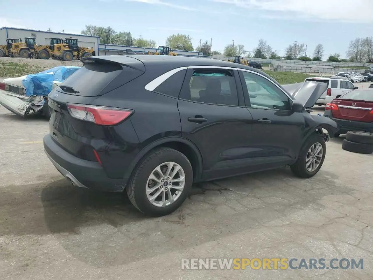 3 fotografías del automóvil dañado 1FMCU0G67NUA45864 FORD ESCAPE 2022