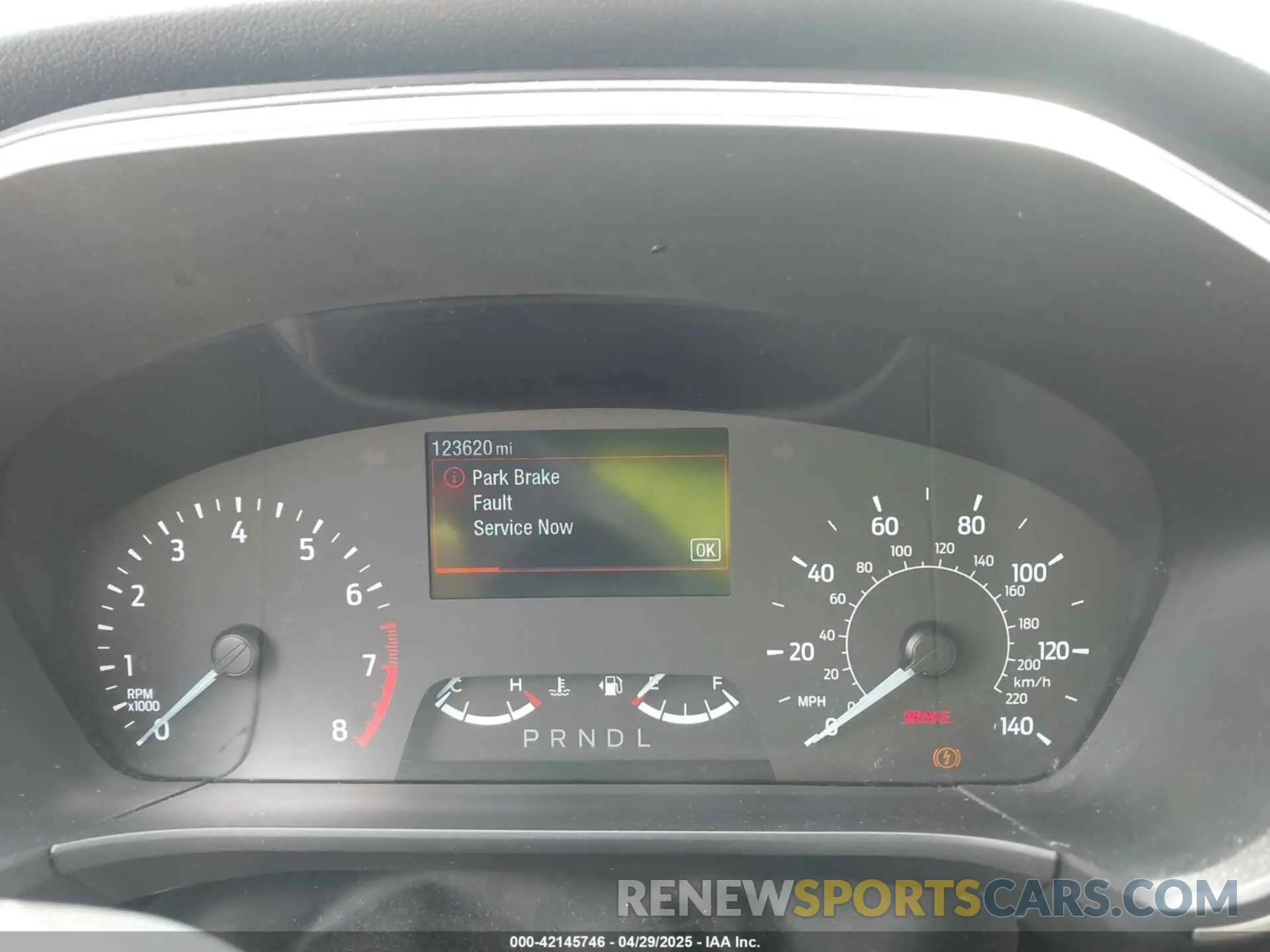 7 fotografías del automóvil dañado 1FMCU0G68NUA02425 FORD ESCAPE 2022