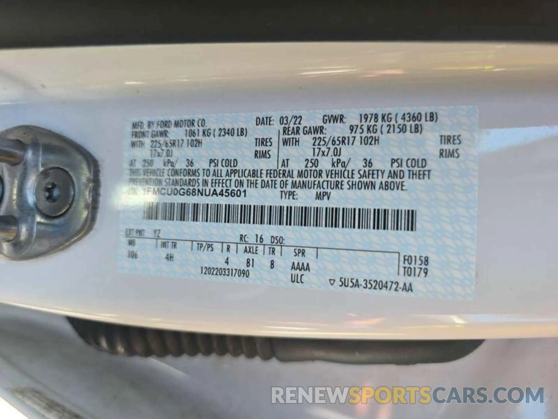 18 fotografías del automóvil dañado 1FMCU0G68NUA45601 FORD ESCAPE 2022