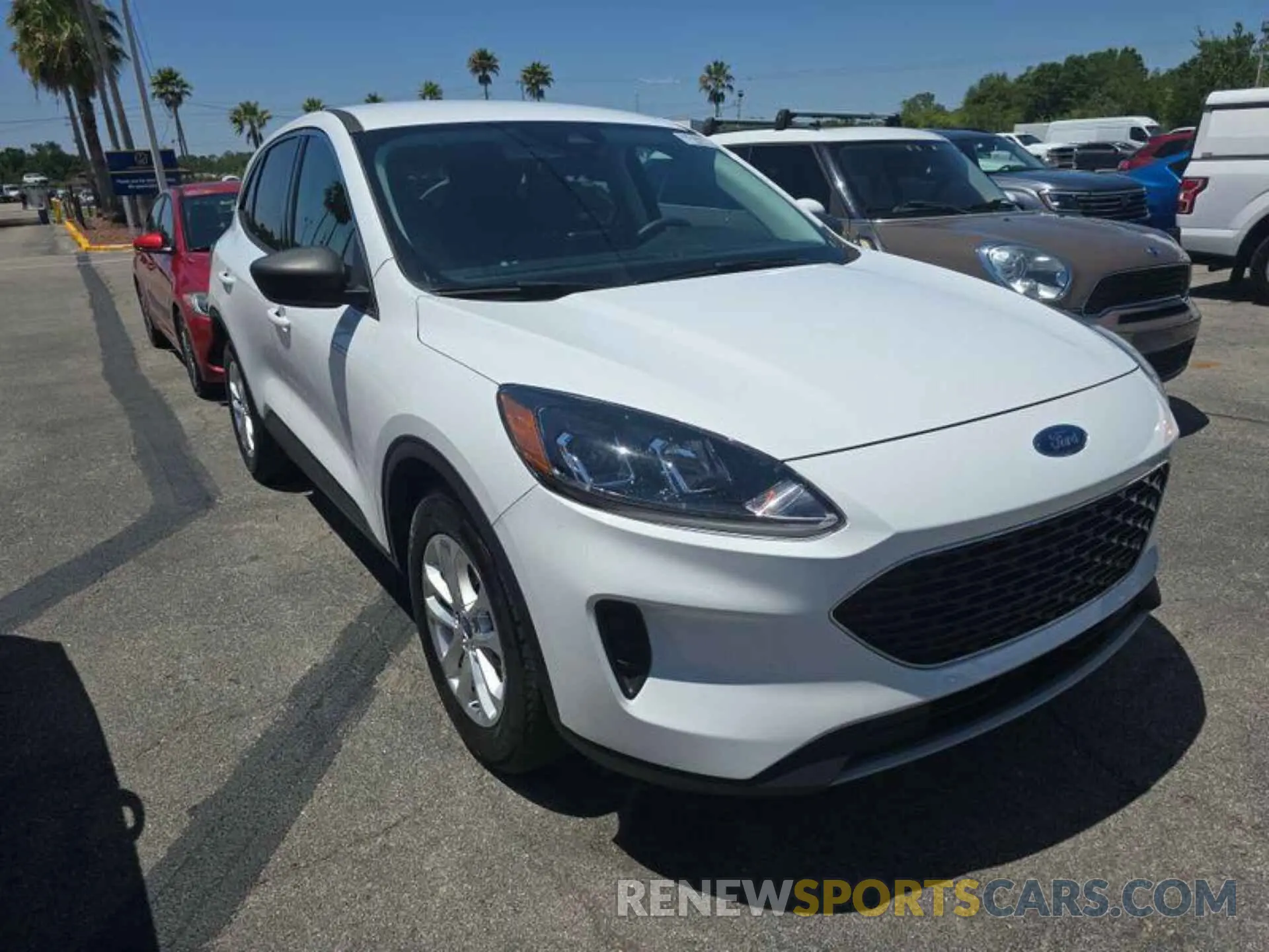 21 fotografías del automóvil dañado 1FMCU0G68NUA45601 FORD ESCAPE 2022