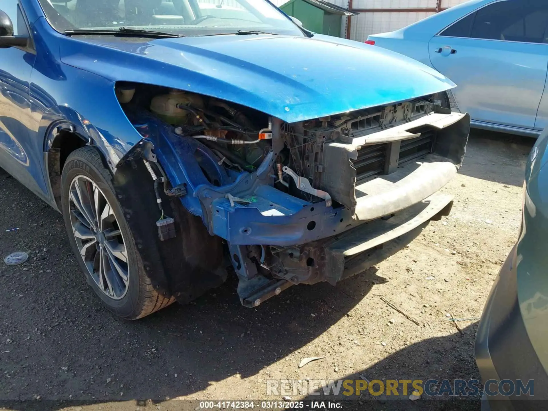 18 fotografías del automóvil dañado 1FMCU0G68NUB88760 FORD ESCAPE 2022