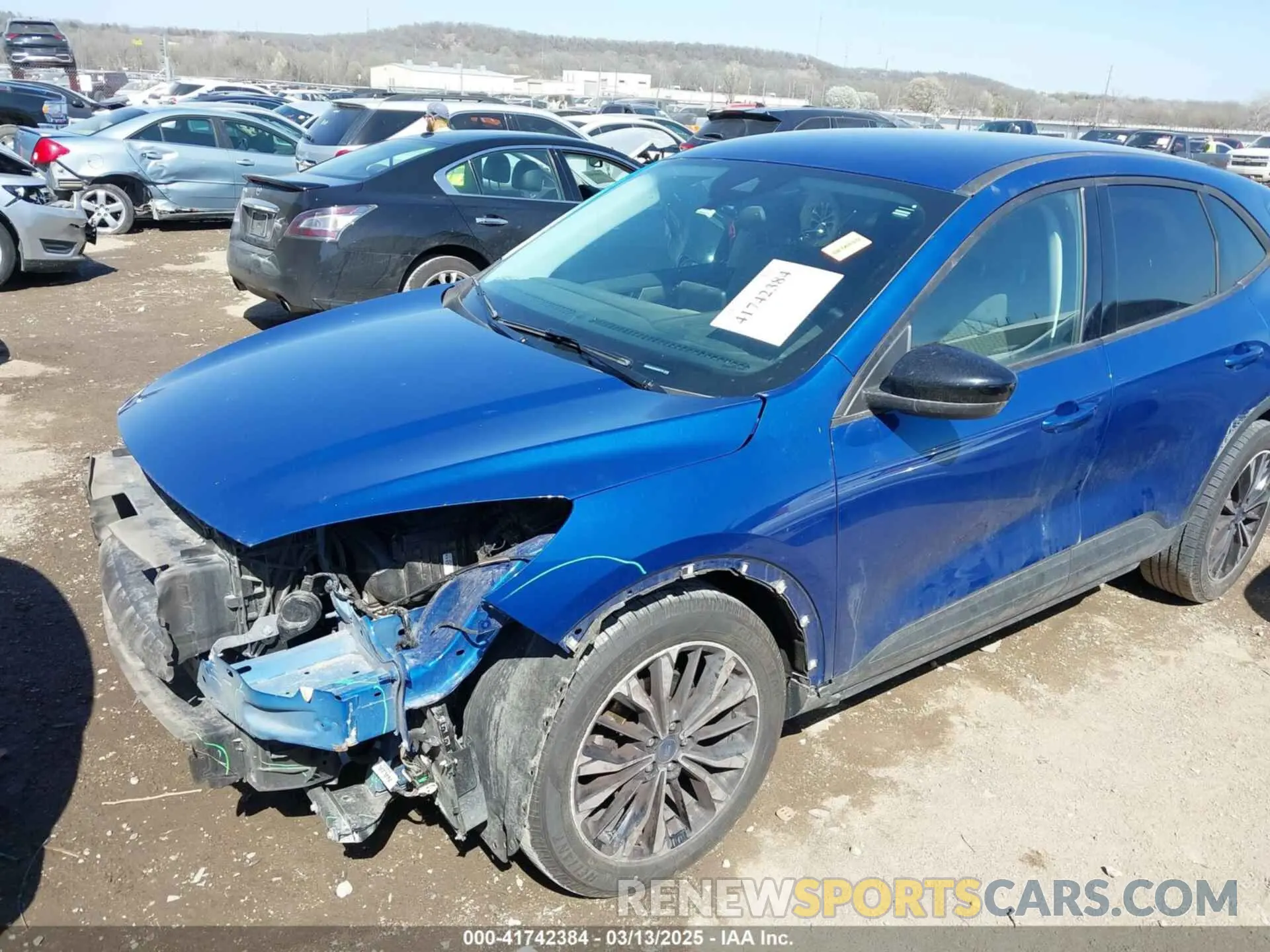22 fotografías del automóvil dañado 1FMCU0G68NUB88760 FORD ESCAPE 2022