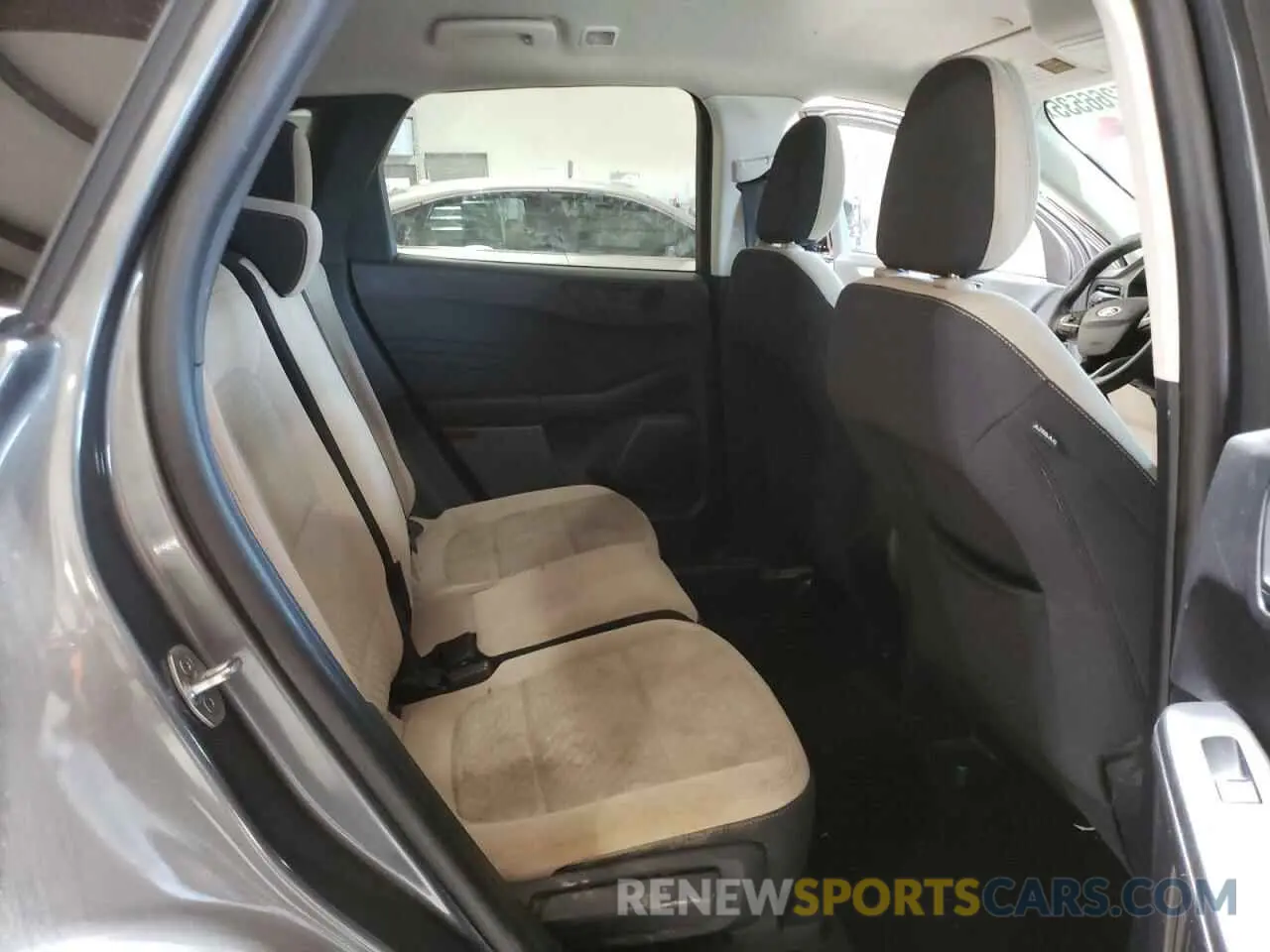 11 fotografías del automóvil dañado 1FMCU0G69NUA55120 FORD ESCAPE 2022