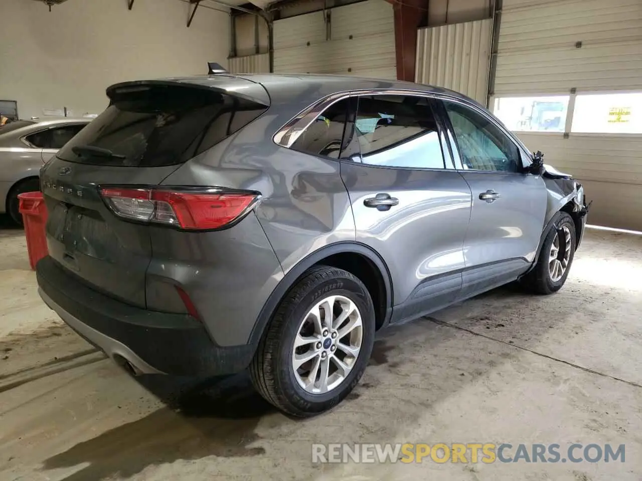 3 fotografías del automóvil dañado 1FMCU0G69NUA55120 FORD ESCAPE 2022