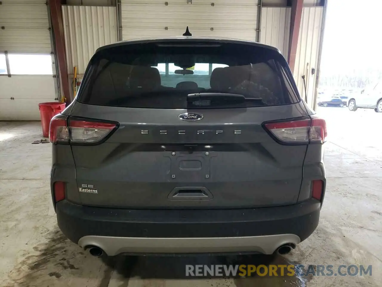 6 fotografías del automóvil dañado 1FMCU0G69NUA55120 FORD ESCAPE 2022