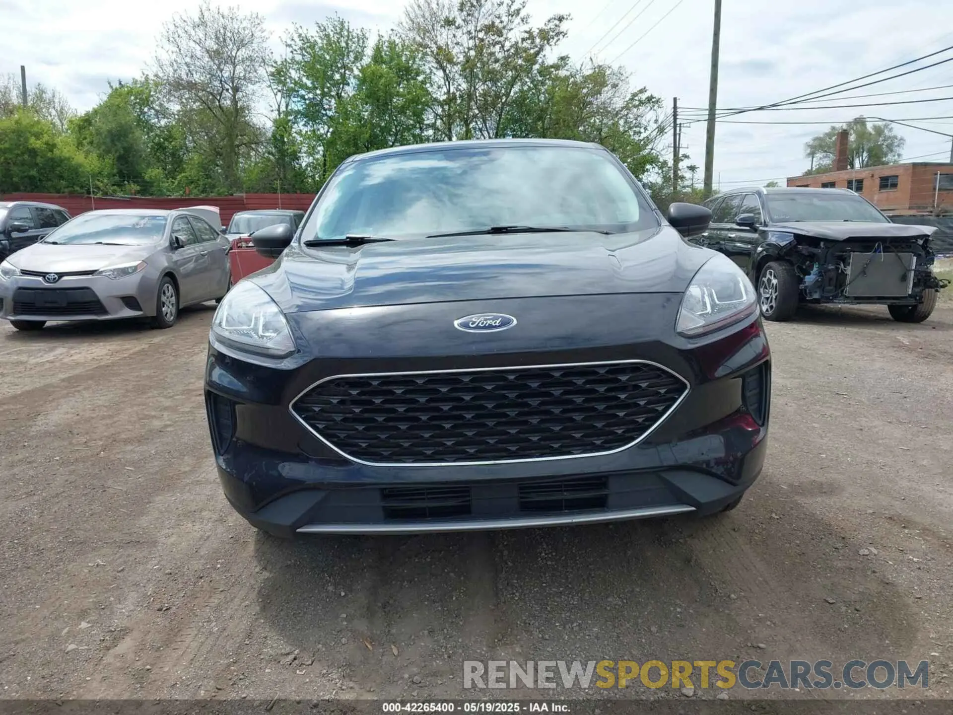 12 fotografías del automóvil dañado 1FMCU0G6XNUA47642 FORD ESCAPE 2022