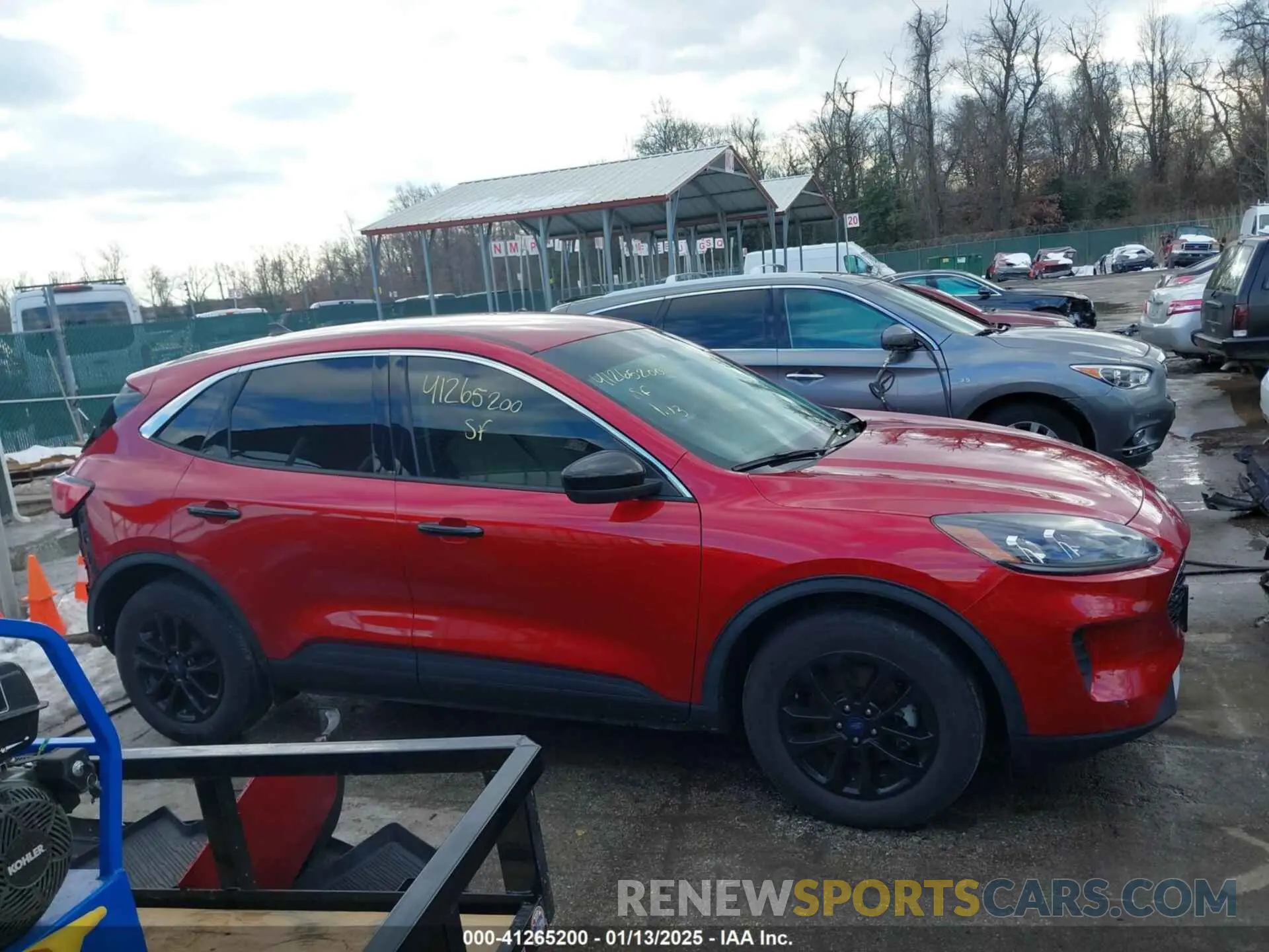 14 fotografías del automóvil dañado 1FMCU0G6XNUA53411 FORD ESCAPE 2022
