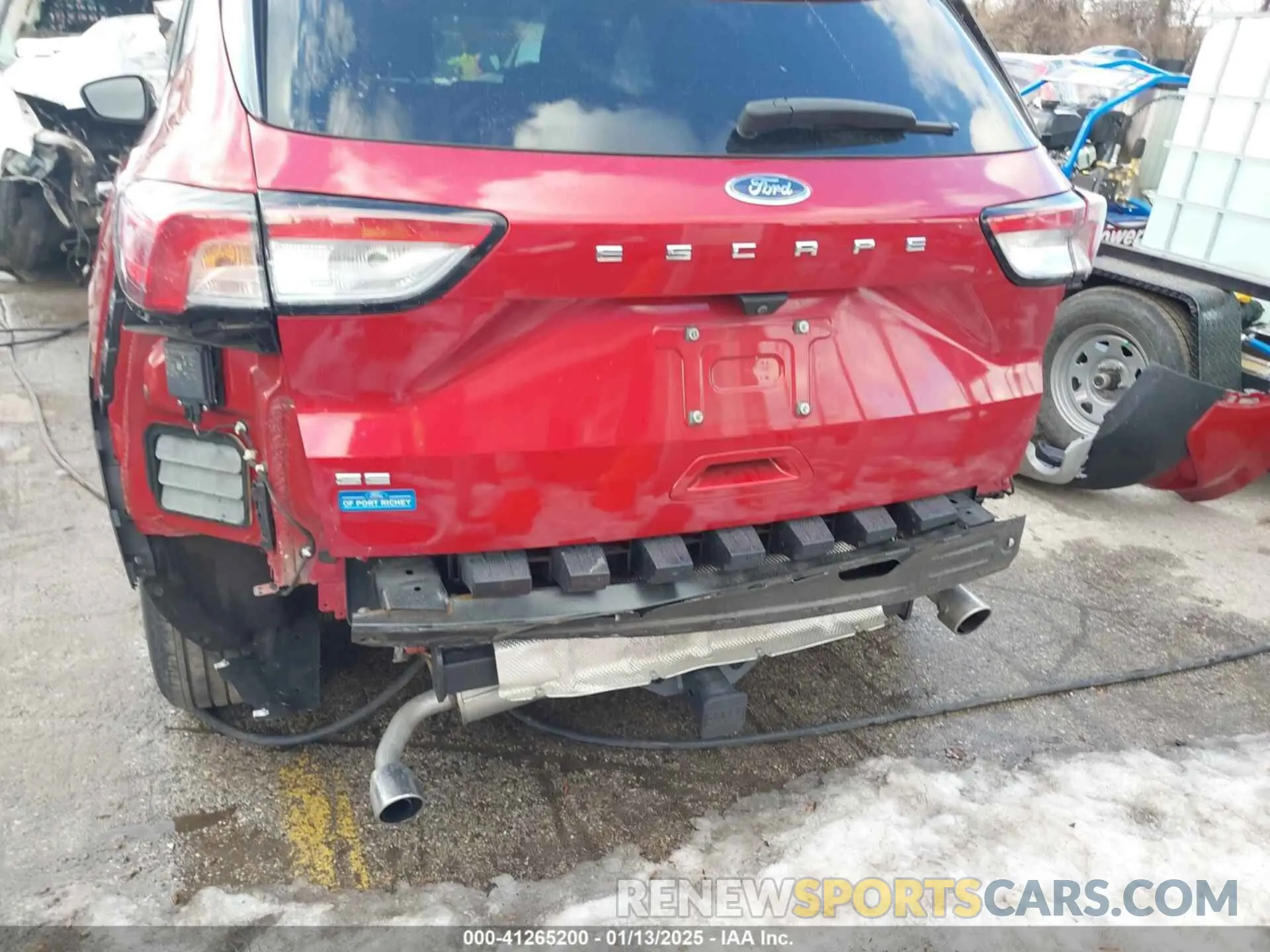 6 fotografías del automóvil dañado 1FMCU0G6XNUA53411 FORD ESCAPE 2022