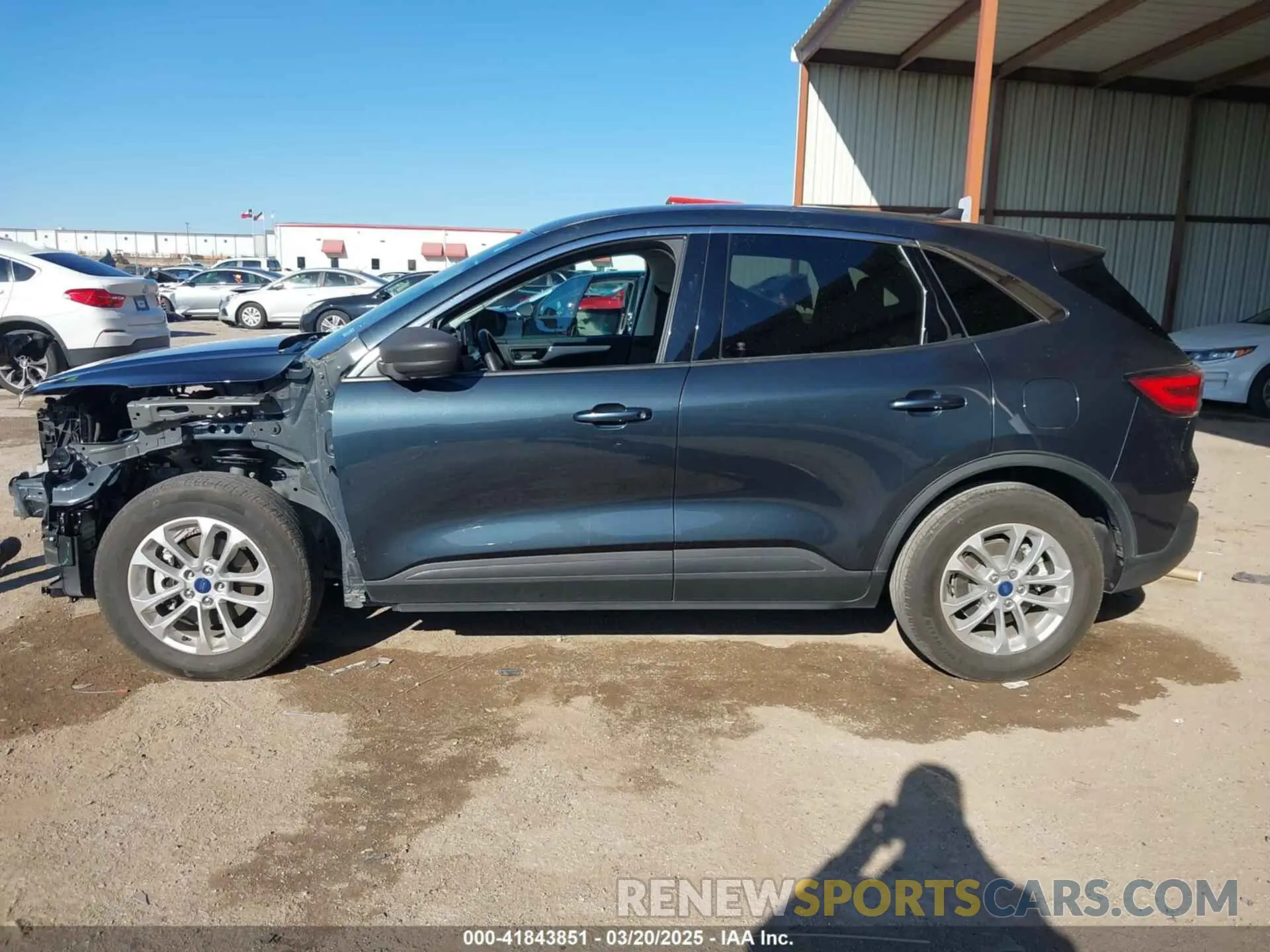 14 fotografías del automóvil dañado 1FMCU0G6XNUA76560 FORD ESCAPE 2022