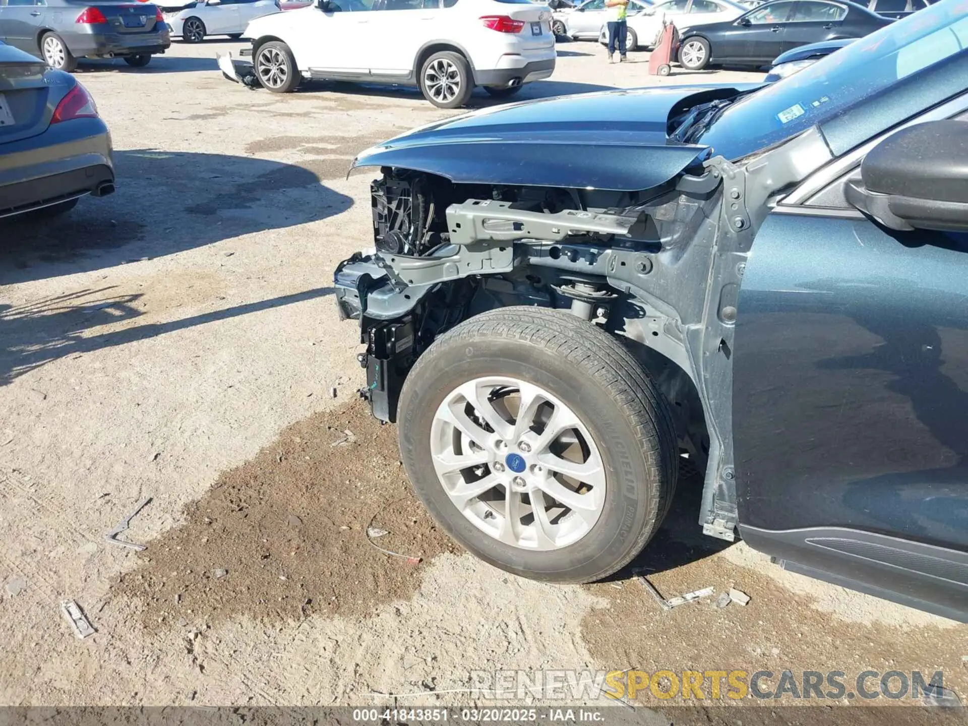 6 fotografías del automóvil dañado 1FMCU0G6XNUA76560 FORD ESCAPE 2022