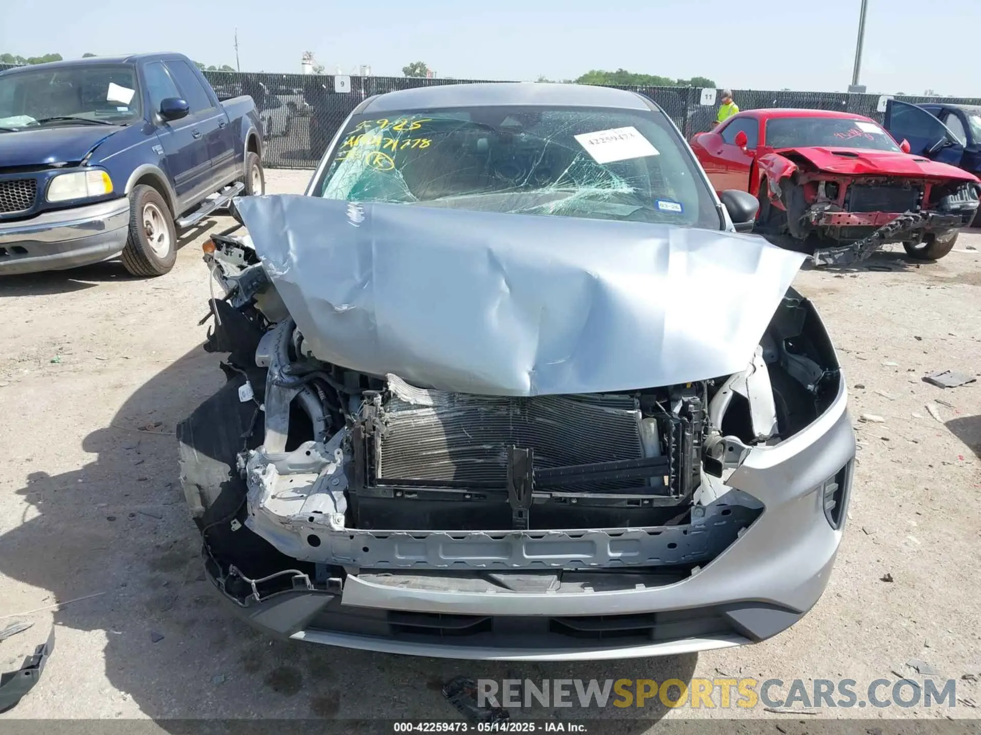 12 fotografías del automóvil dañado 1FMCU0G6XNUC01282 FORD ESCAPE 2022