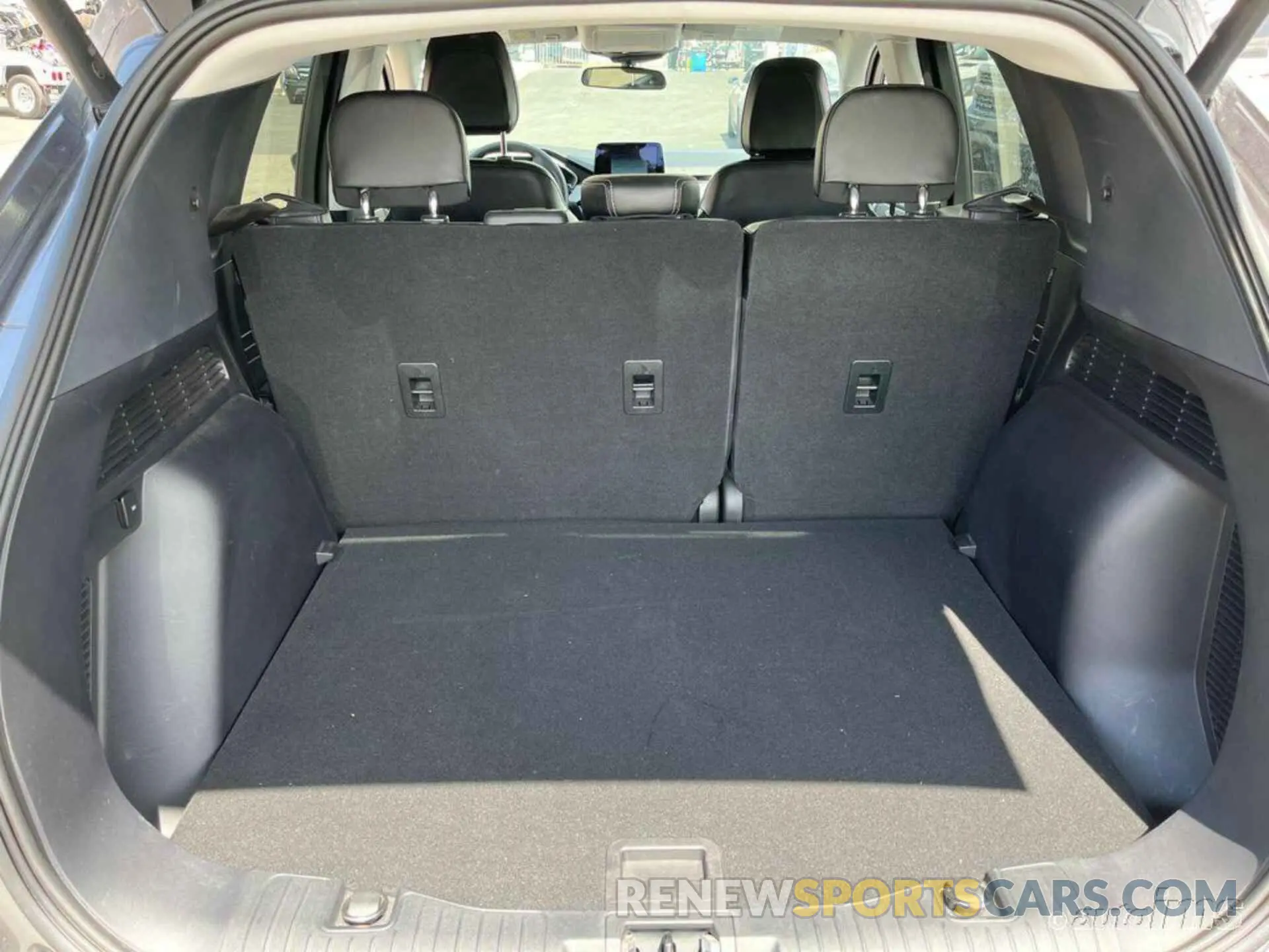 10 fotografías del automóvil dañado 1FMCU0H60NUB78156 FORD ESCAPE 2022